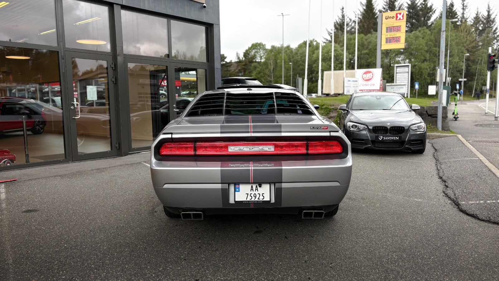 Dodge Challenger 6.4 V8 HEMI Automatic, 476hp, 2011