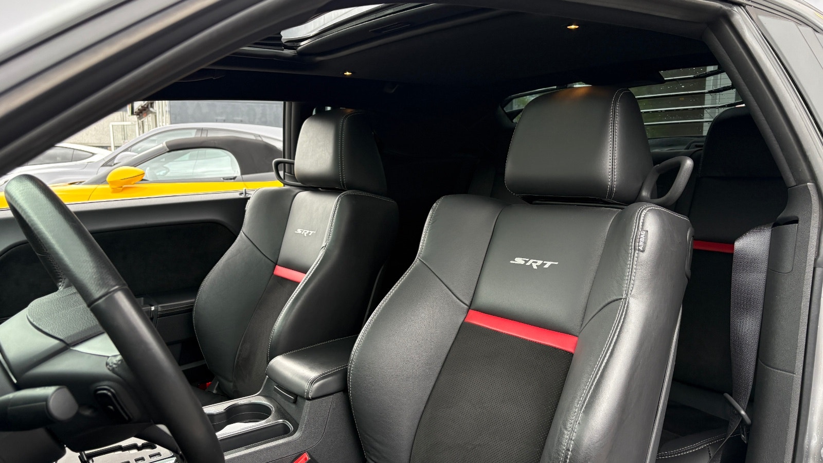 Dodge Challenger 6.4 V8 HEMI Automatic, 476hp, 2011