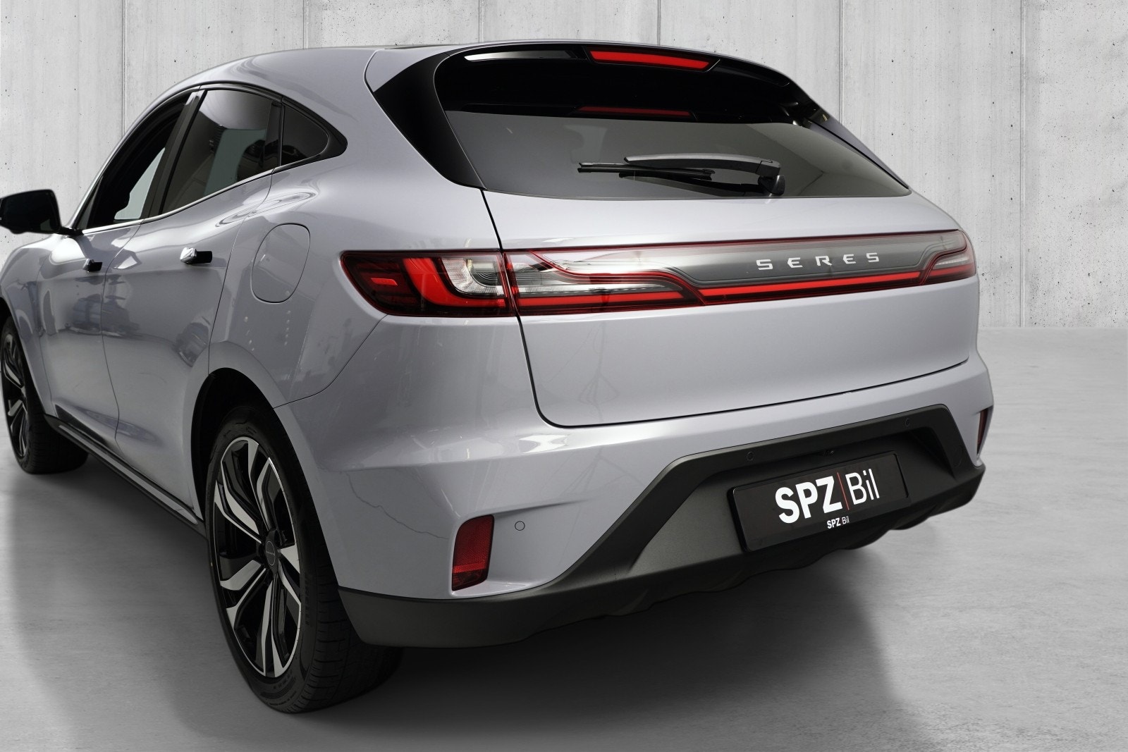 Seres 5 80 kWh AWD, 487ps, 2026