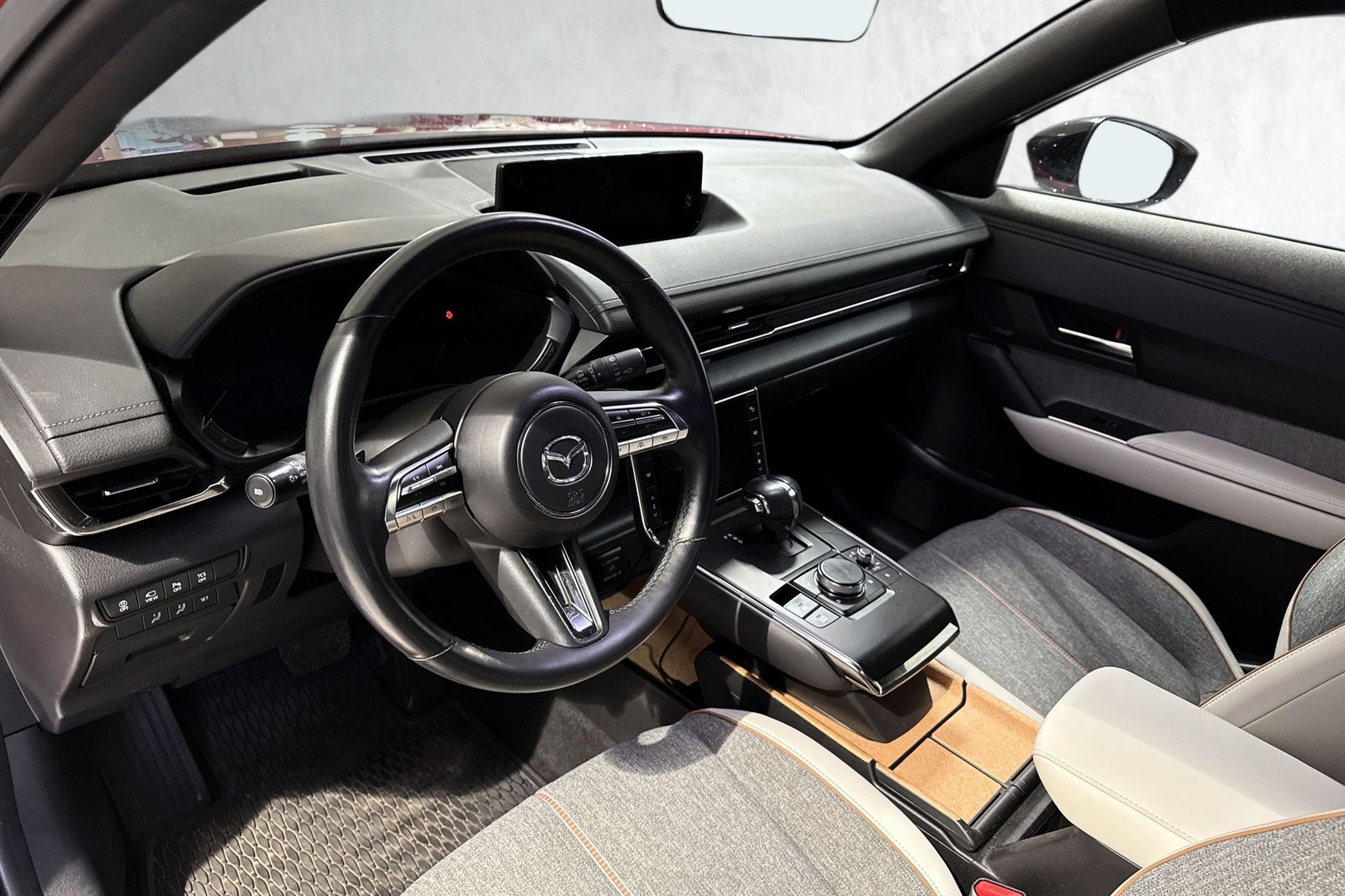 Mazda MX-30 e-Skyactiv EV, 143hp, 2021