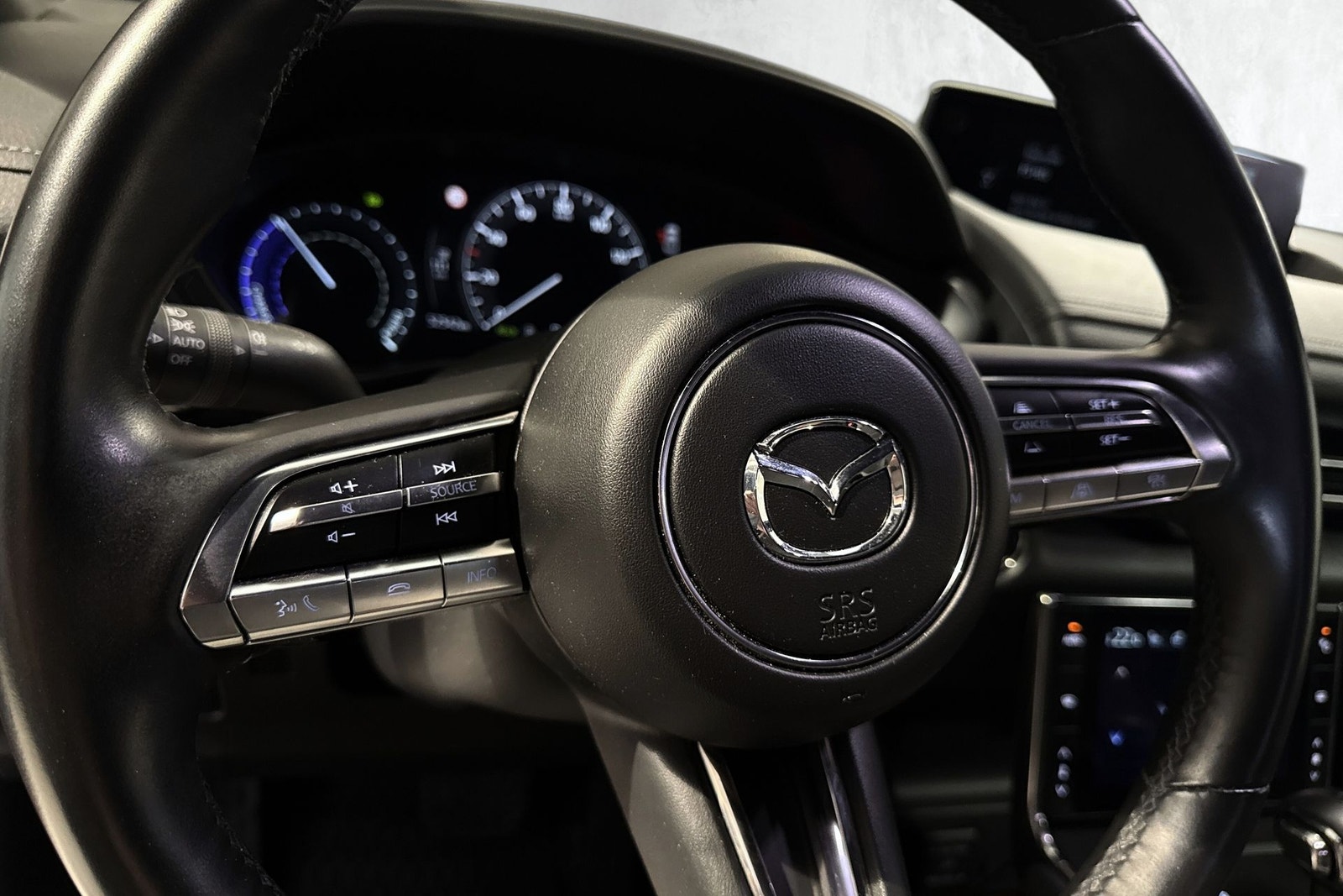 Mazda MX-30 e-Skyactiv EV, 143hp, 2021