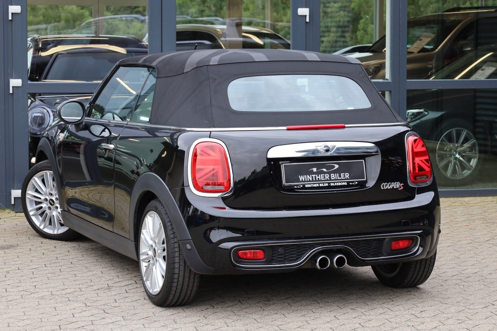 MINI Cooper S Convertible Automatisk, 6-trinn, 192hk, 2016