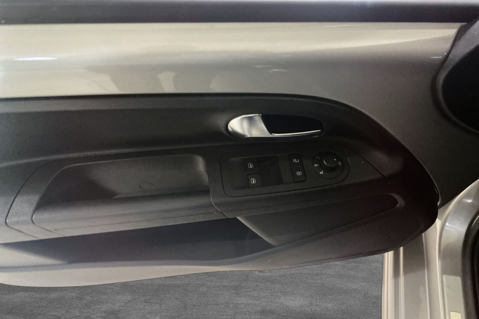 Volkswagen e-up!, 82ps, 2017