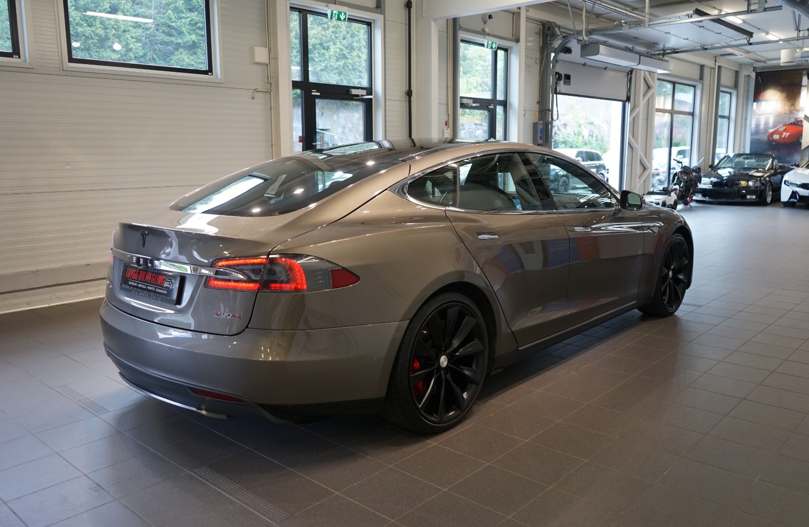 Tesla Model S P90D, 511hp, 2015
