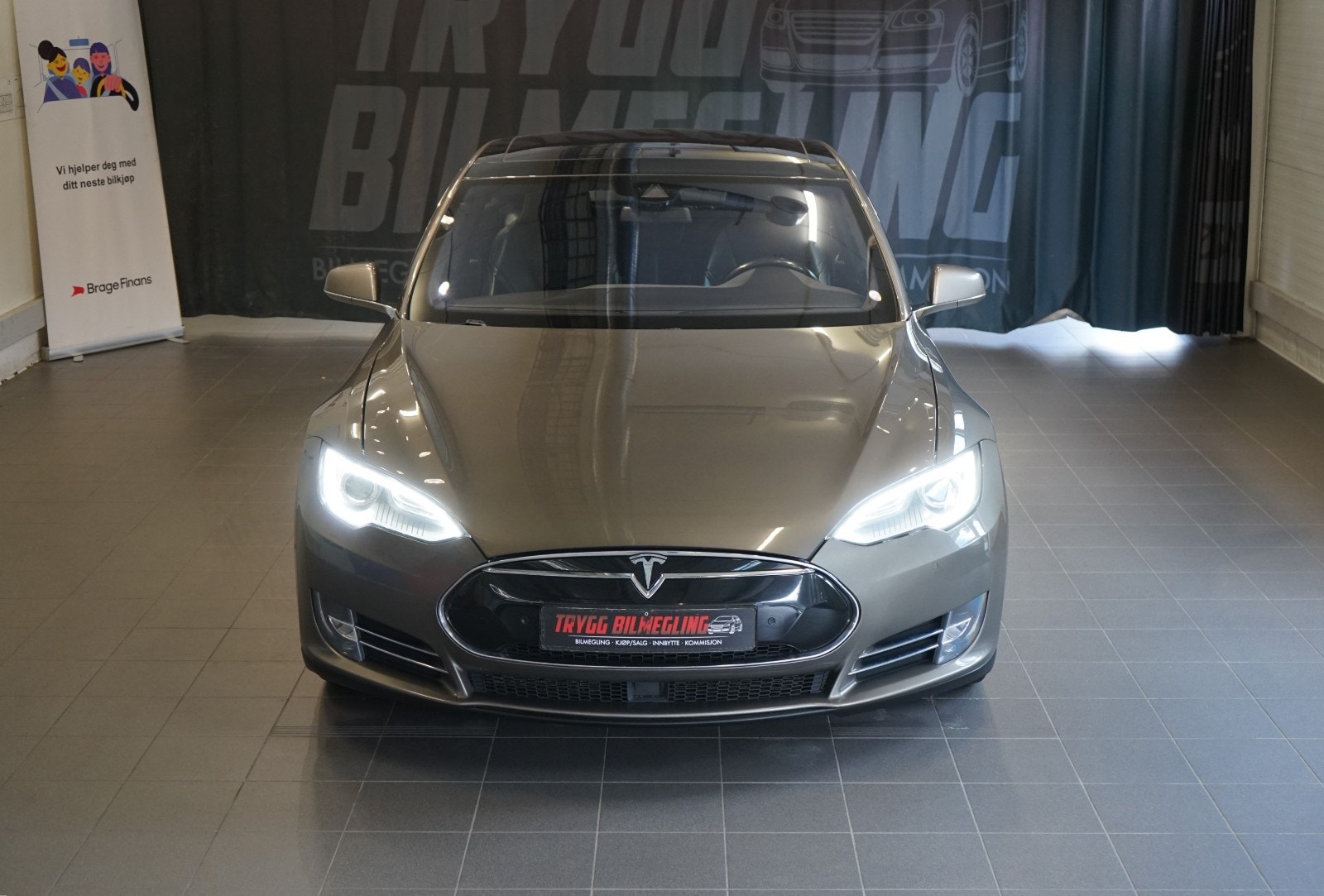 Tesla Model S P90D, 511hp, 2015