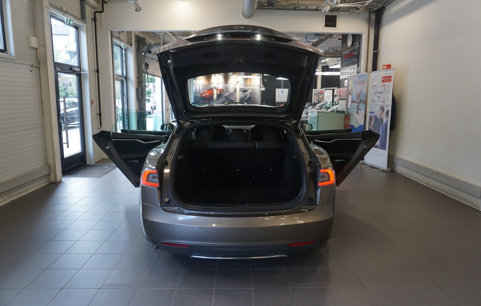 Tesla Model S P90D, 511hp, 2015