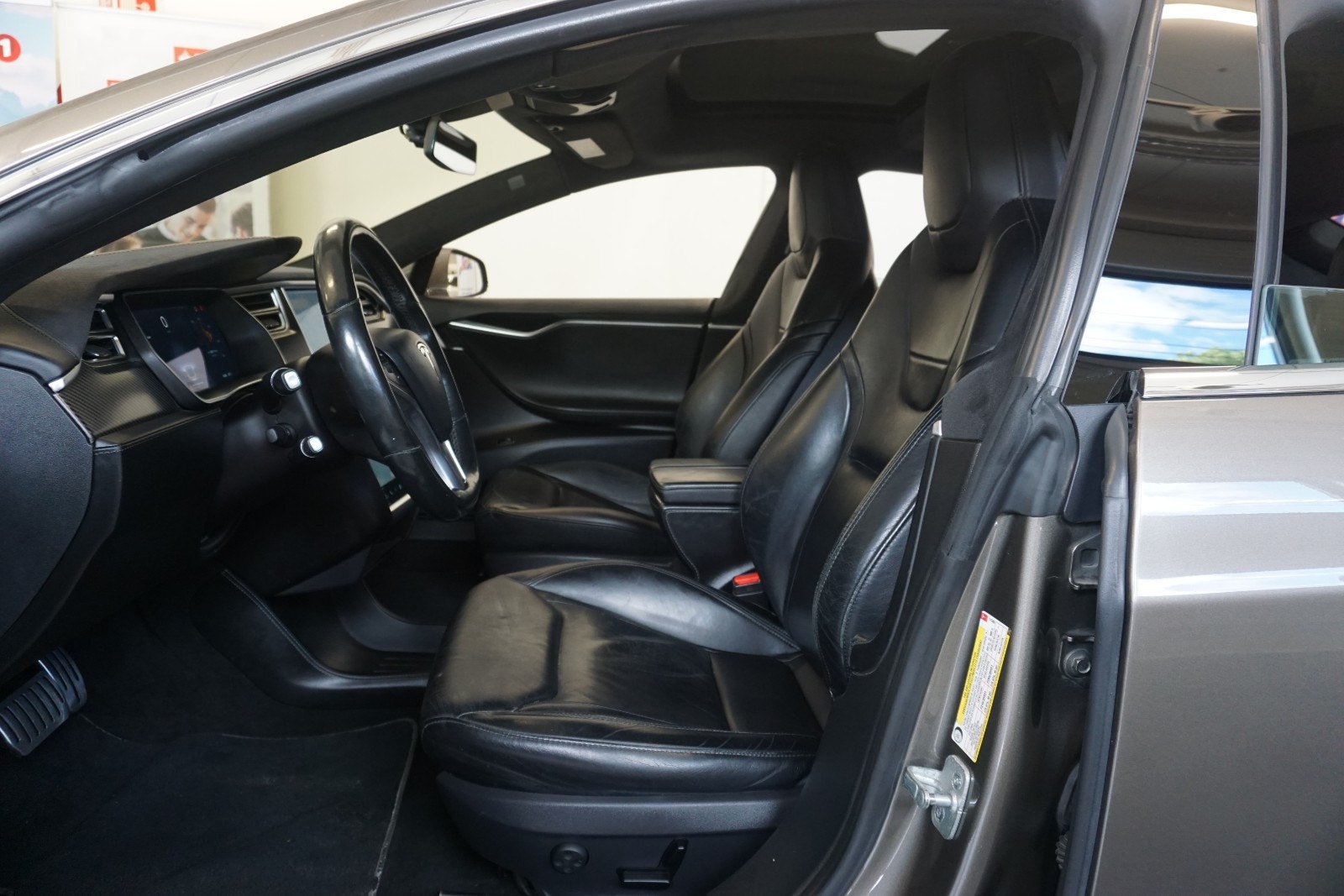 Tesla Model S P90D, 511hp, 2015