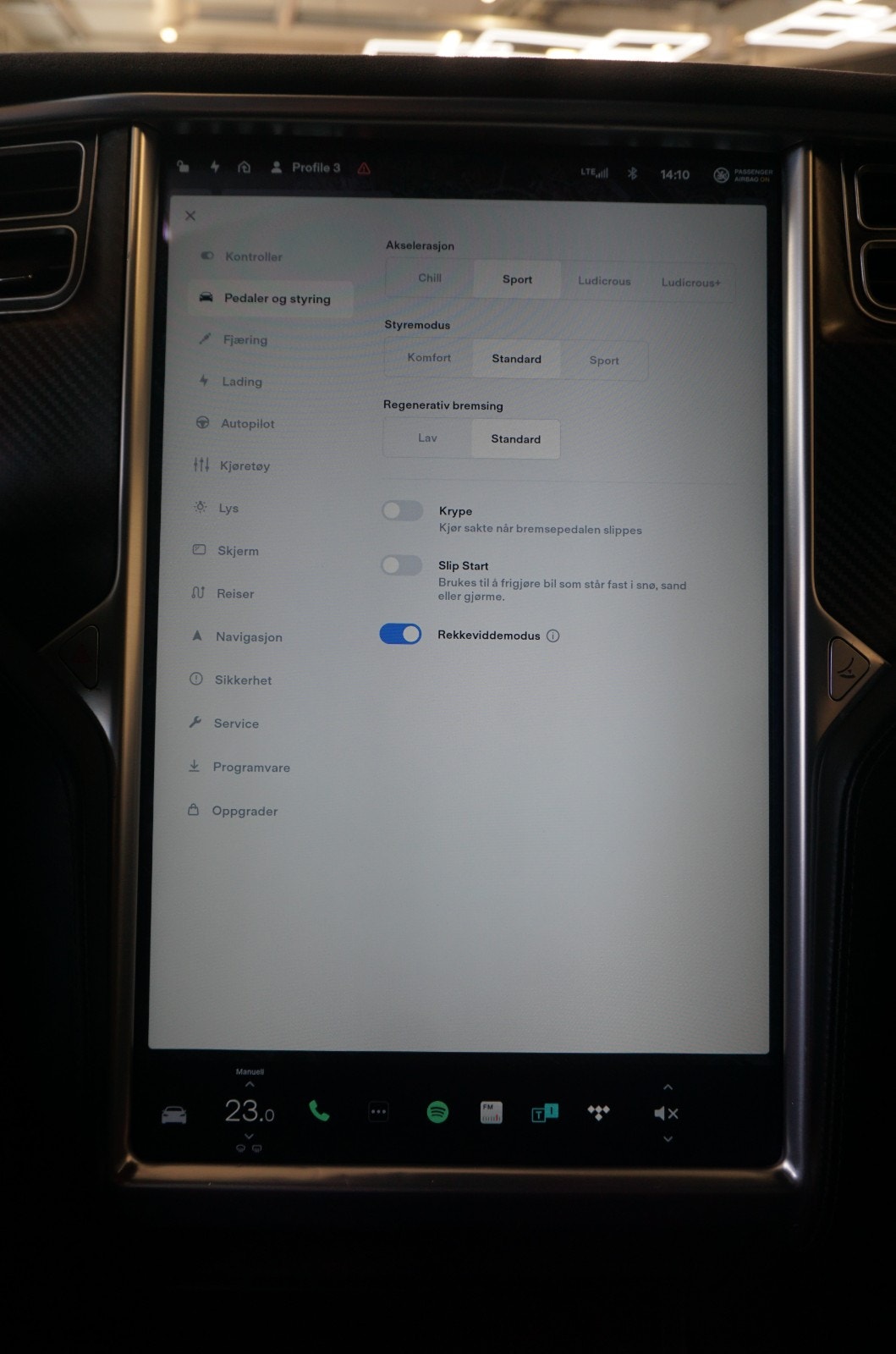 Tesla Model S P90D, 511hp, 2015