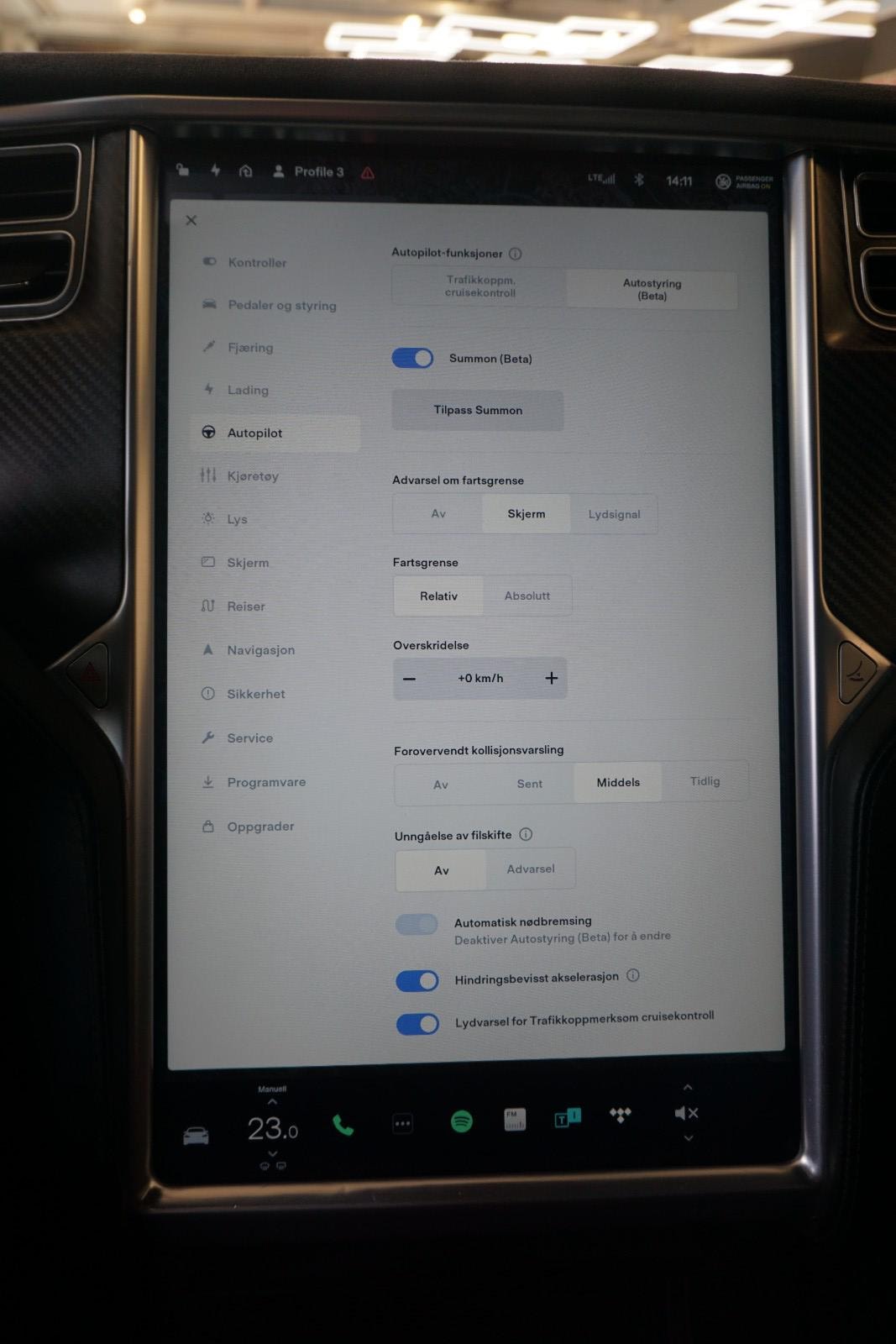 Tesla Model S P90D, 511hp, 2015