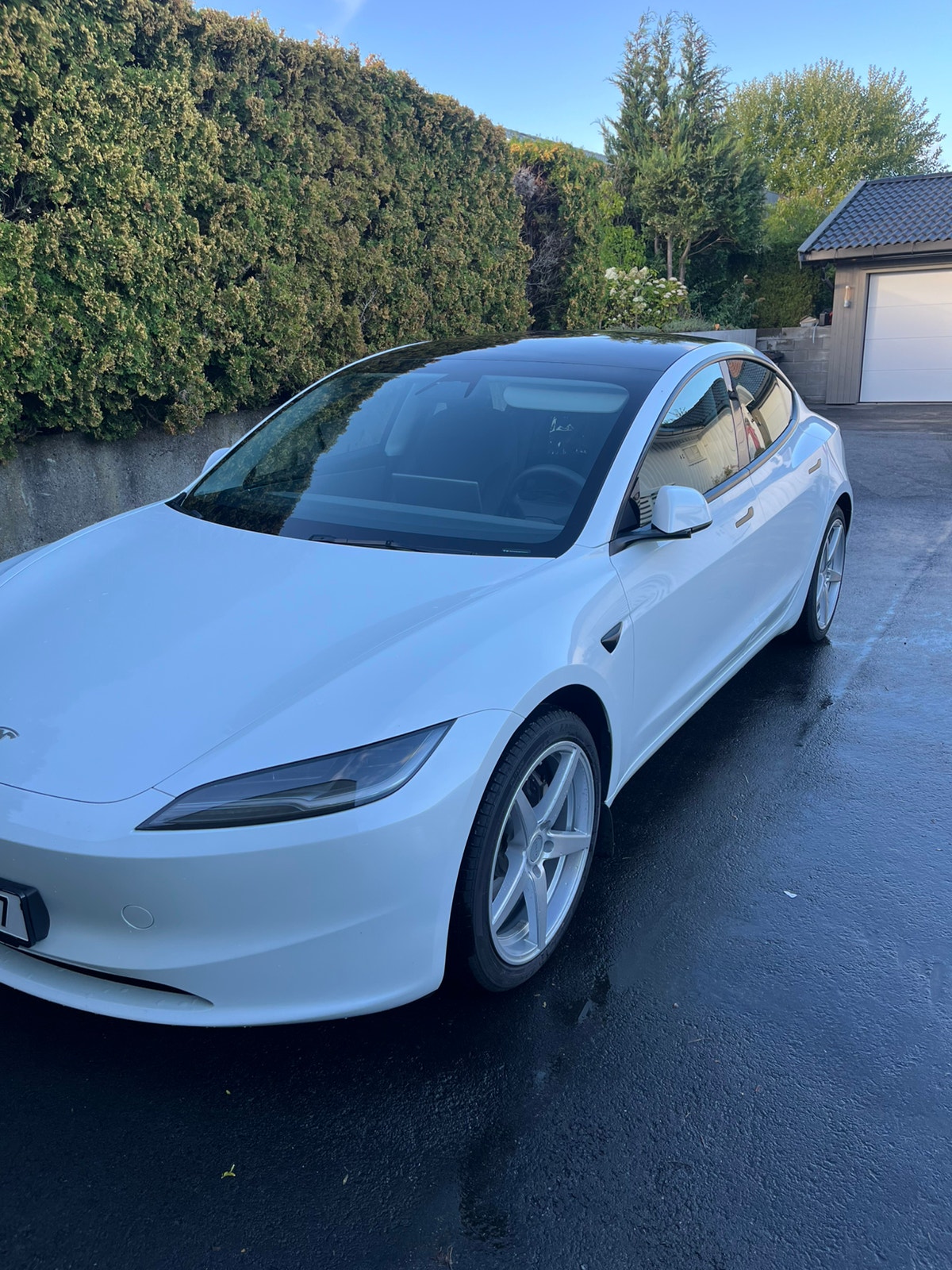 Tesla Model 3 Standard Range, 283hp, 2024