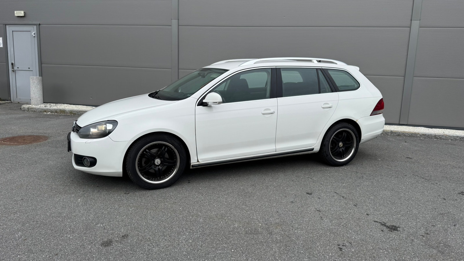 Volkswagen Golf Variant 1.6 TDI DPF DSG Sequential, 7-trins, 105ps, 2010