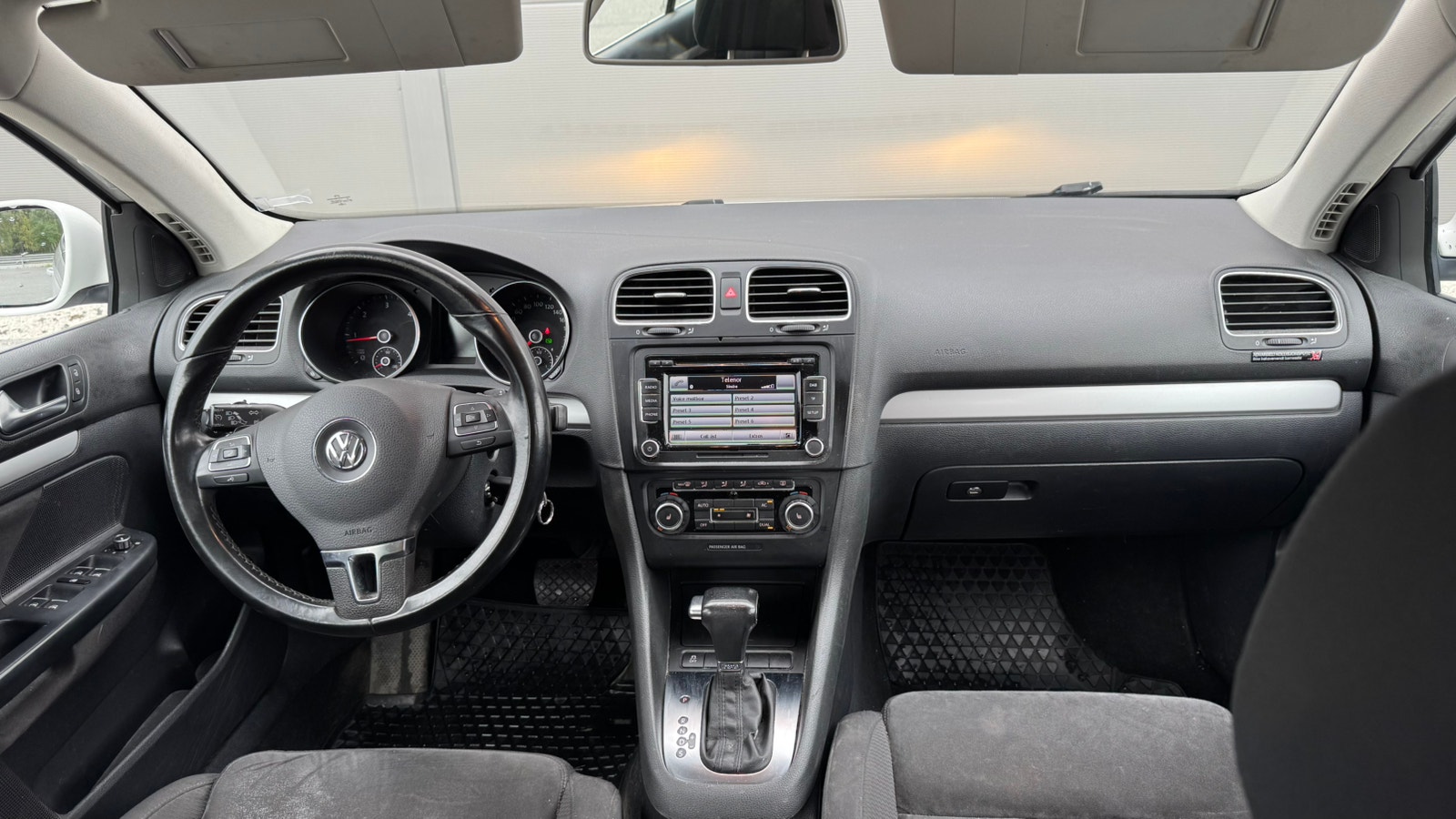 Volkswagen Golf Variant 1.6 TDI DPF DSG Sequential, 7-trins, 105ps, 2010