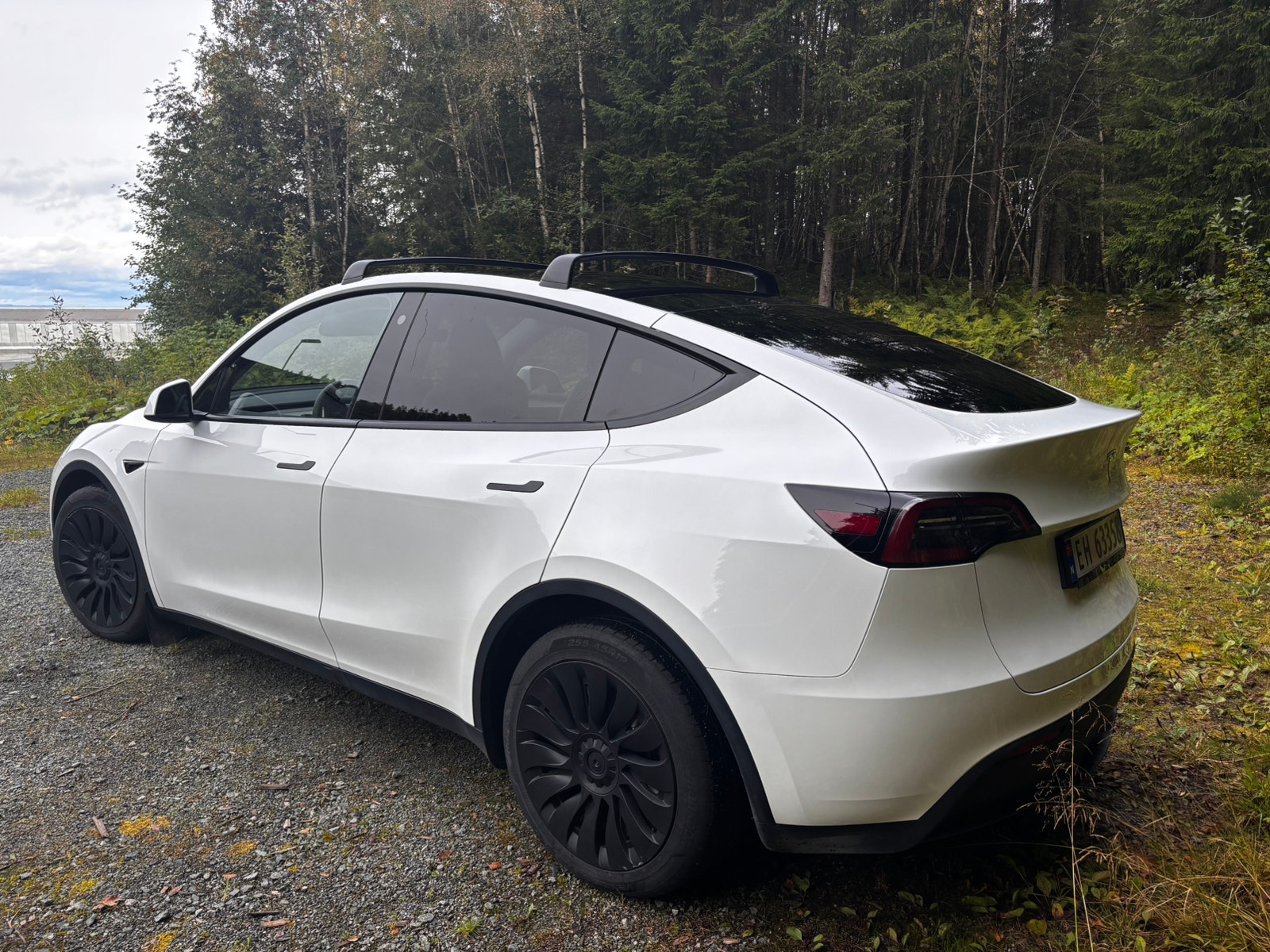 Tesla Model Y Long Range AWD, 514ps, 2024