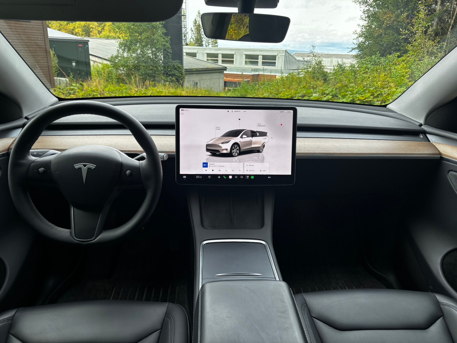 Tesla Model Y Long Range AWD, 514ps, 2024