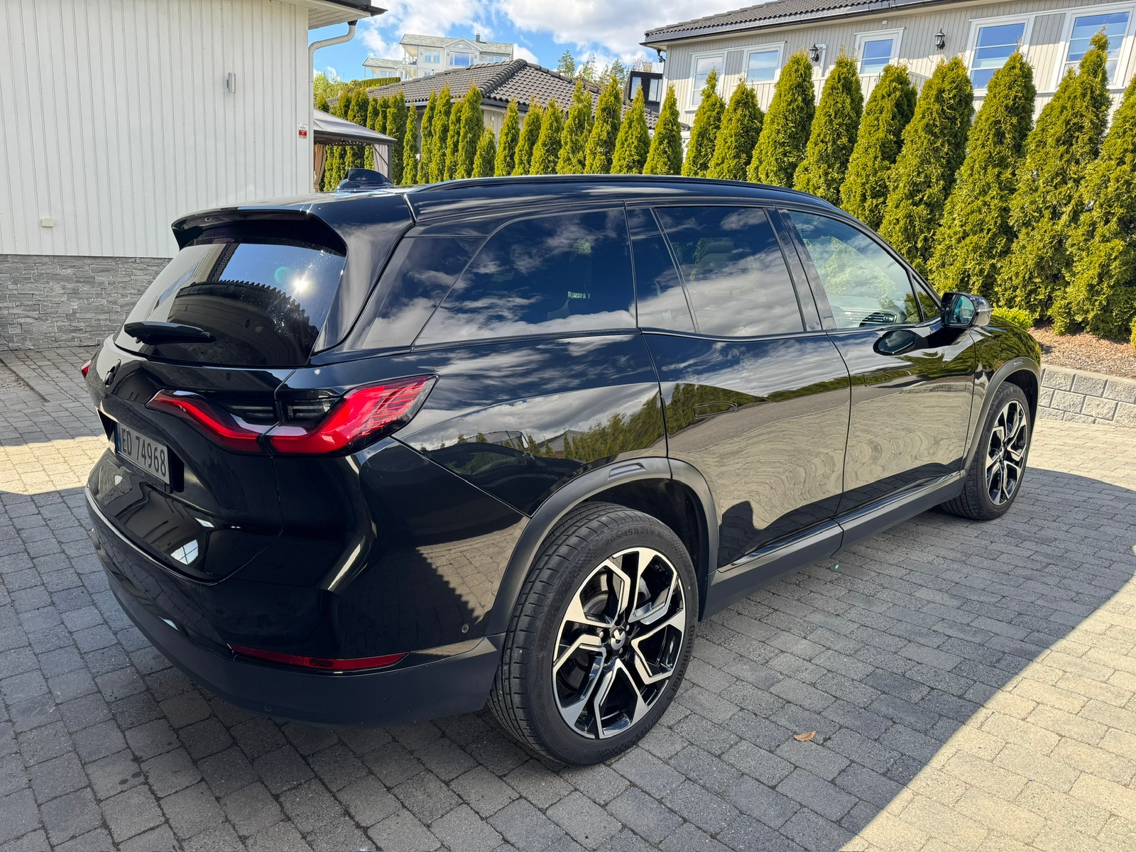 NIO ES8 Long Range, 544hp, 2021