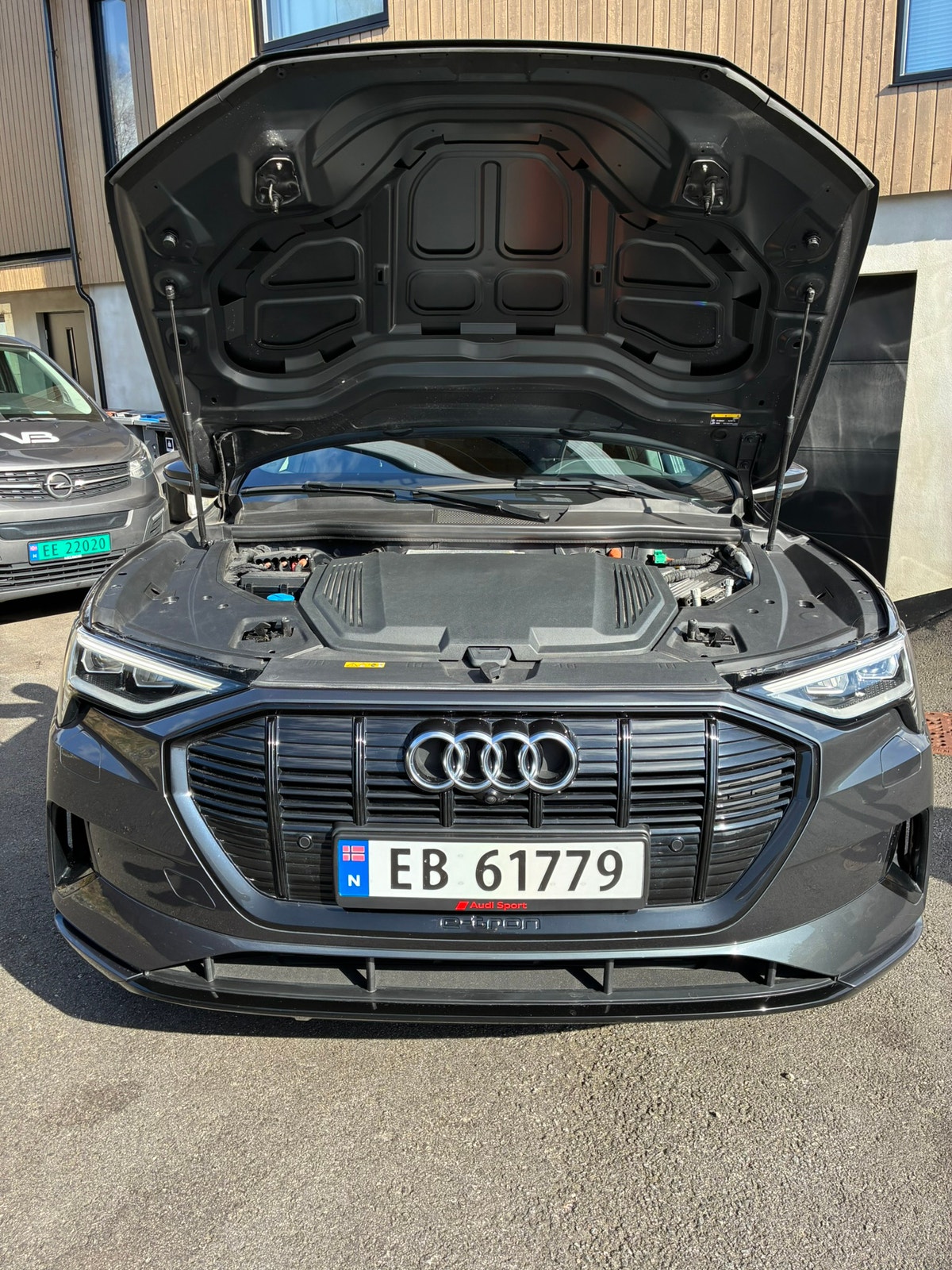Audi e-tron 50 quattro, 313ps, 2020