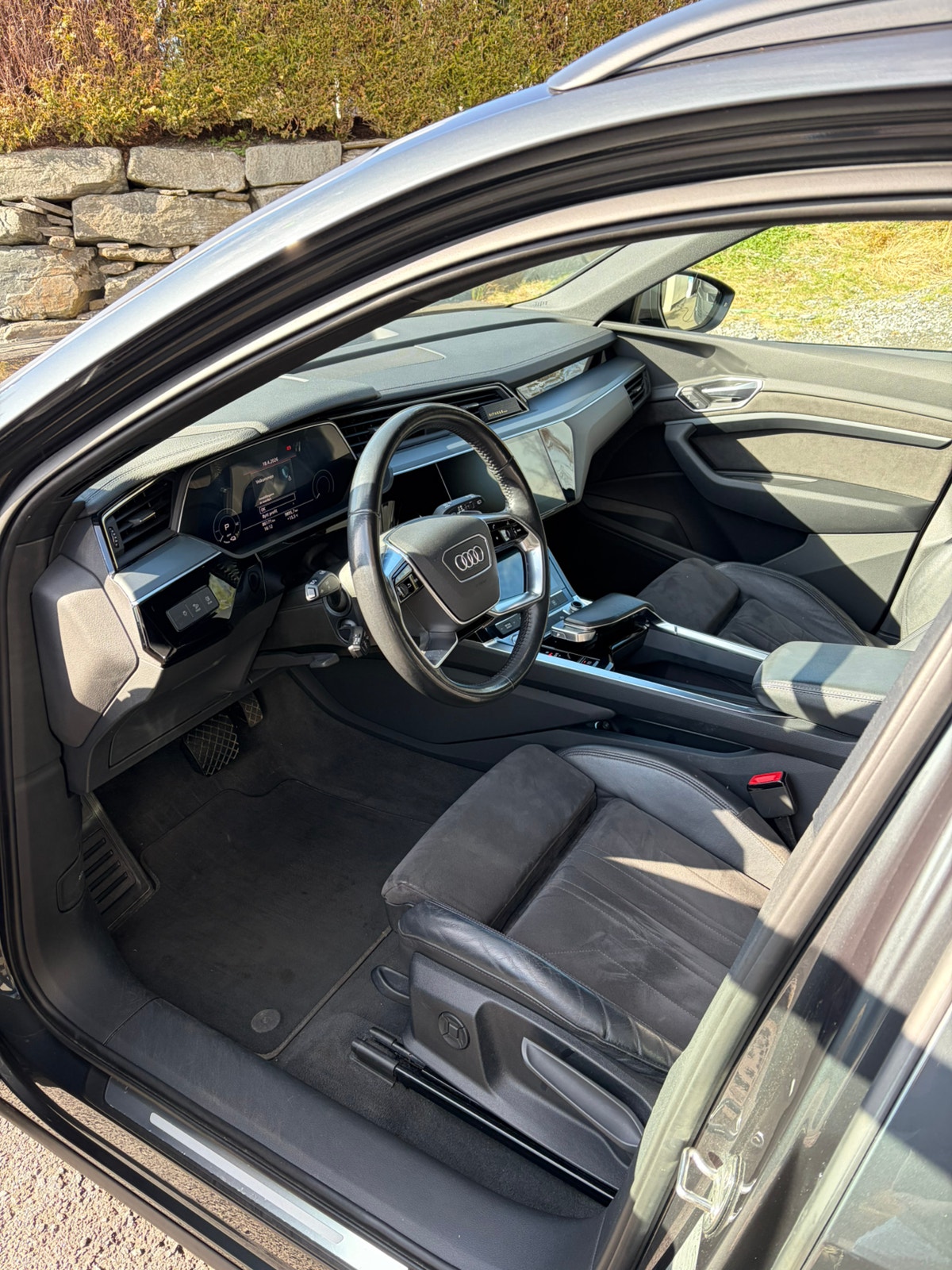 Audi e-tron 50 quattro, 313ps, 2020