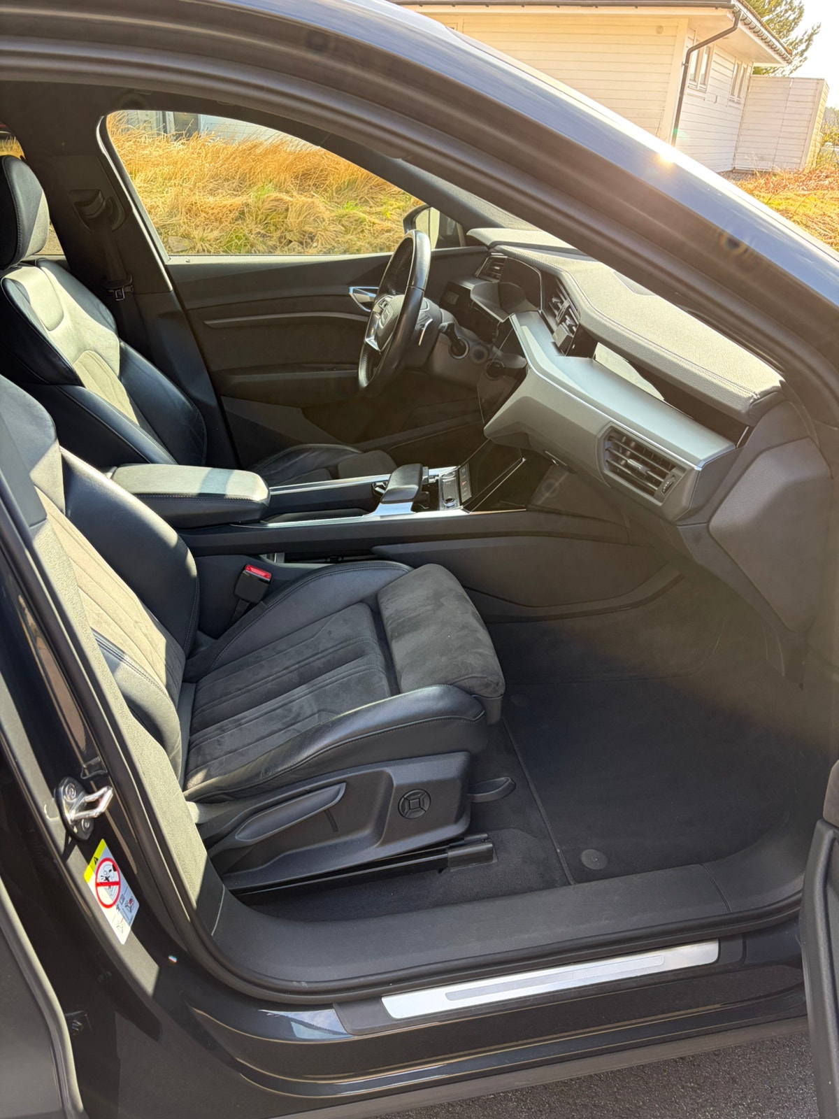 Audi e-tron 50 quattro, 313ps, 2020