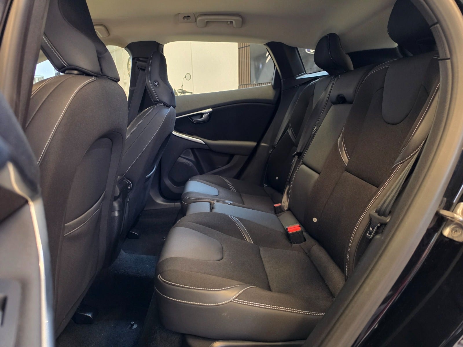 Volvo V40 T2 Manual, 120hp, 2014