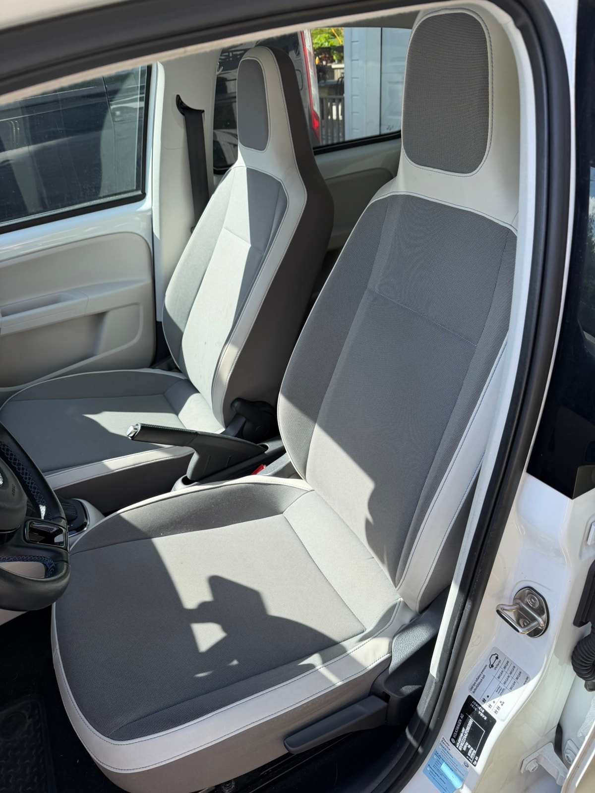 Volkswagen e-up!, 82ps, 2015