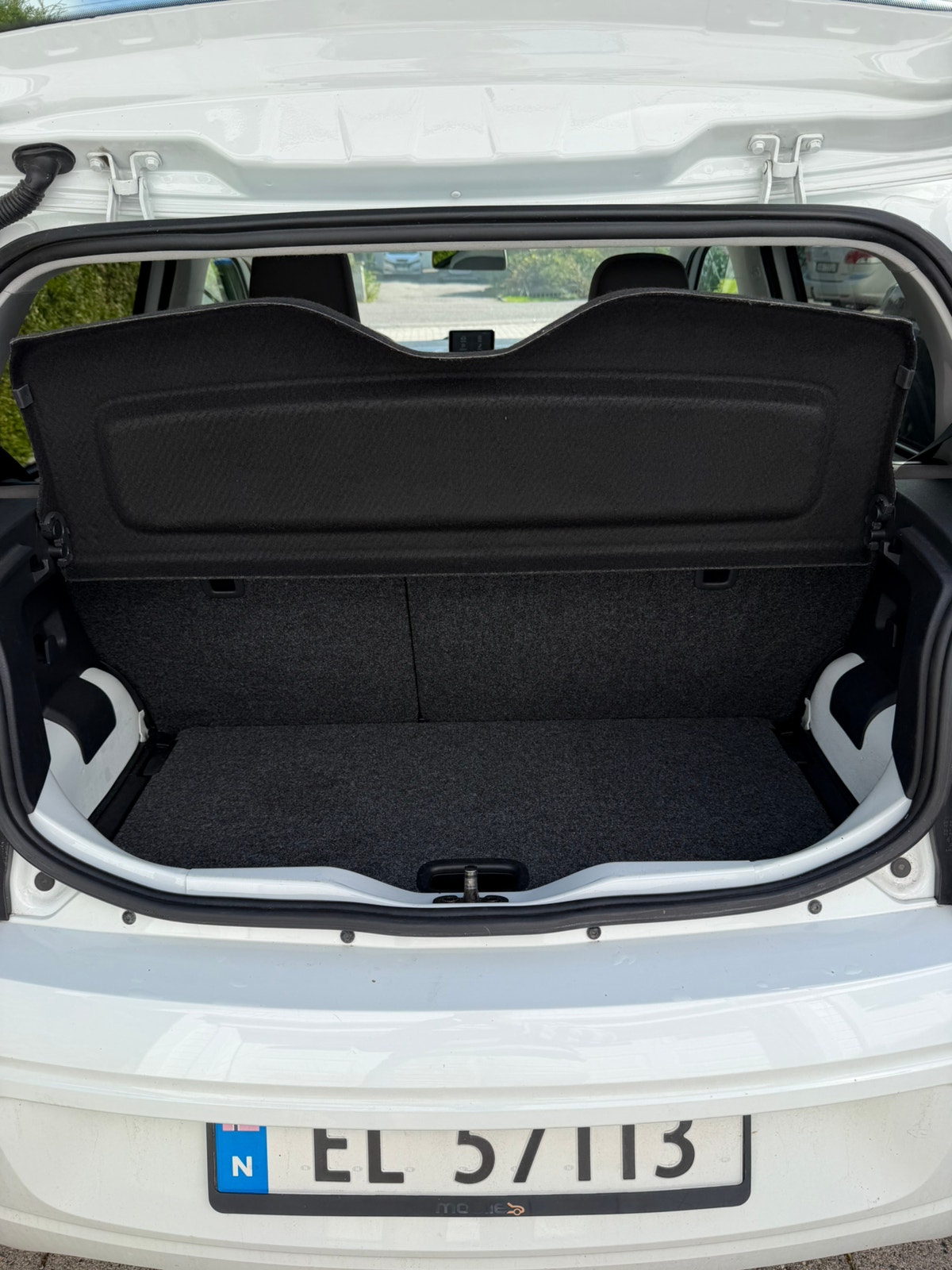 Volkswagen e-up!, 82ps, 2015