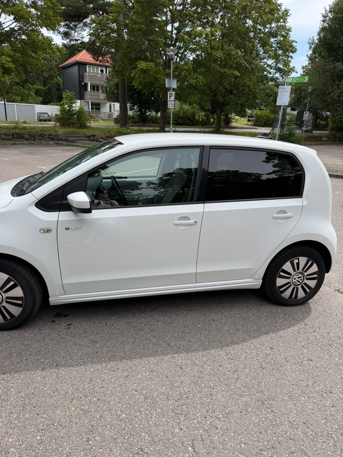 Volkswagen e-up!, 82ps, 2015