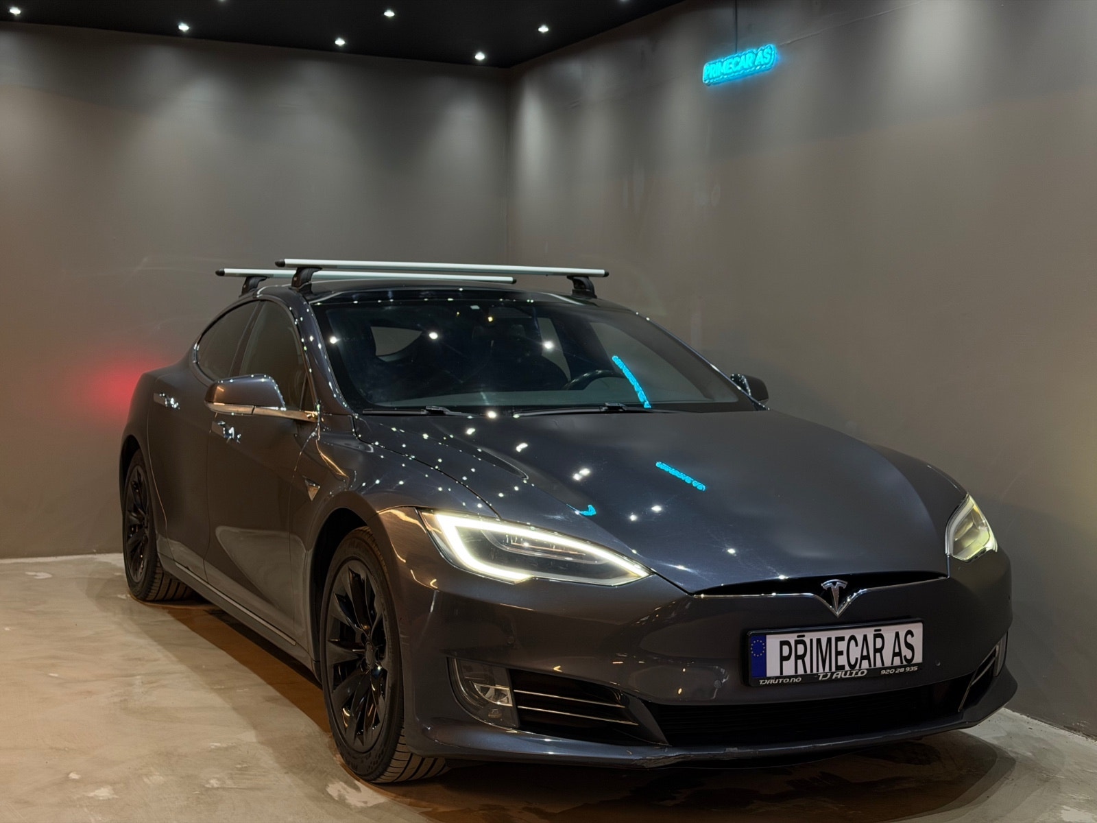 Tesla Model S 75D, 525hp, 2018