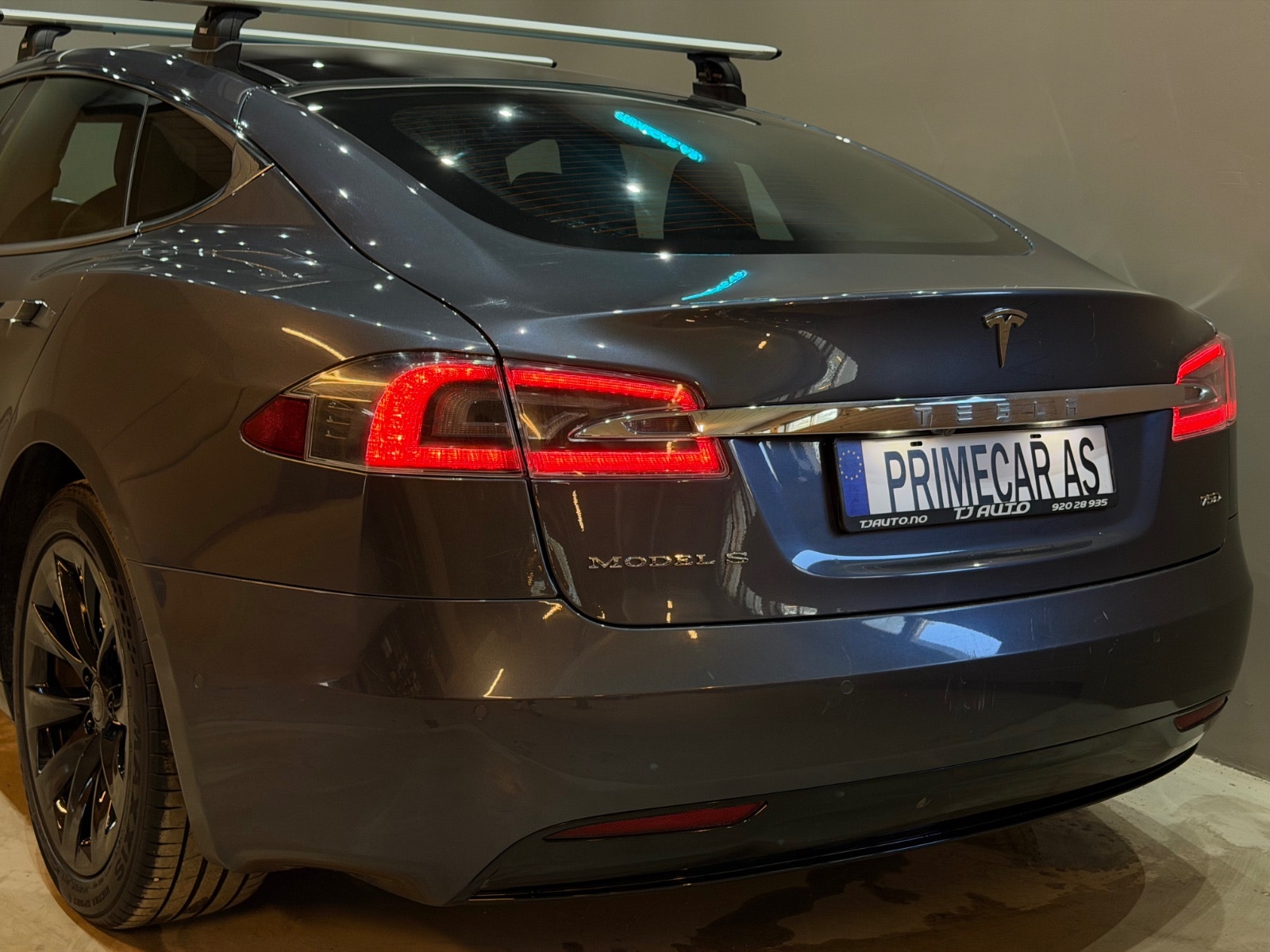 Tesla Model S 75D, 525hp, 2018