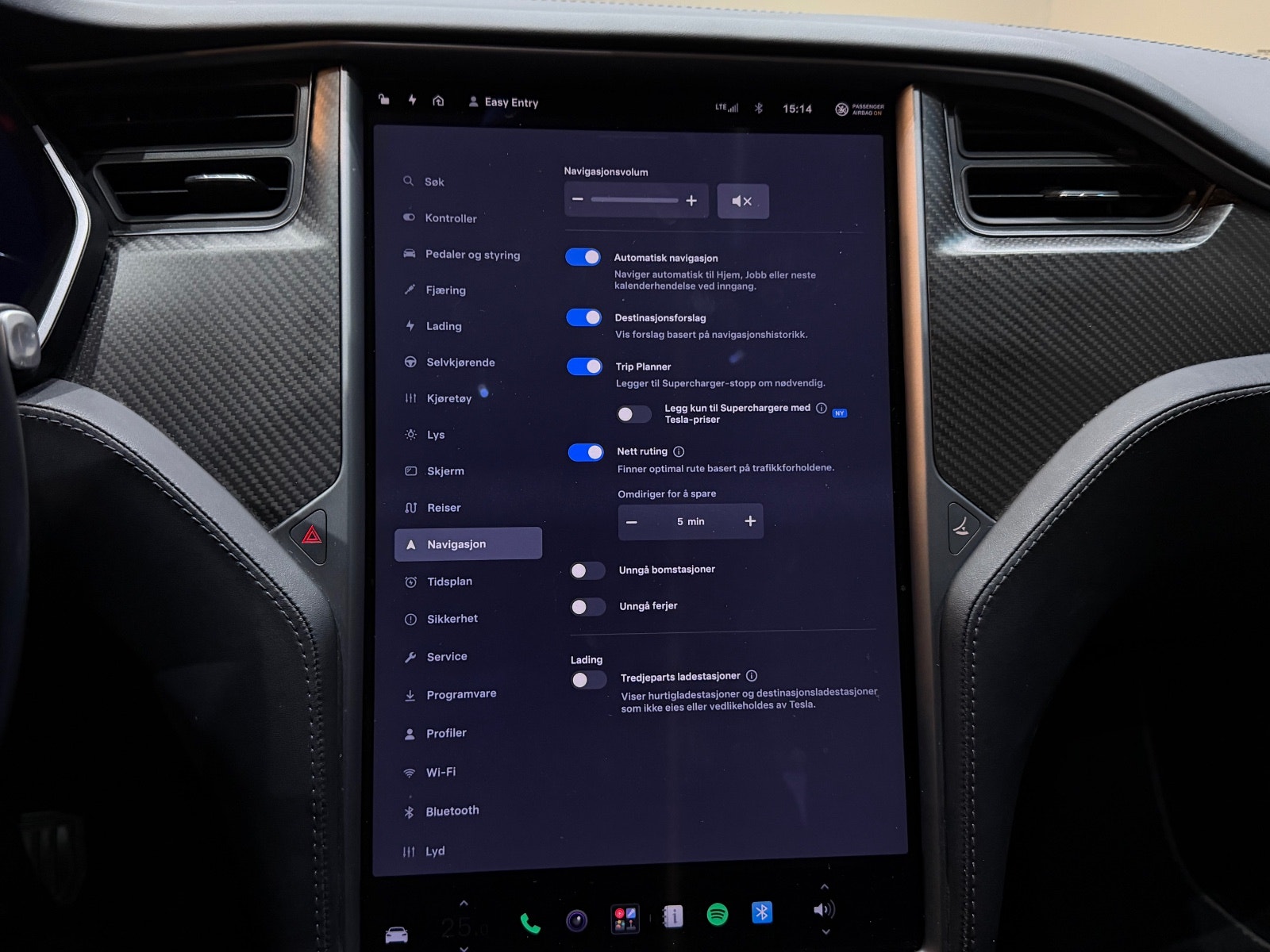 Tesla Model S 75D, 525hp, 2018