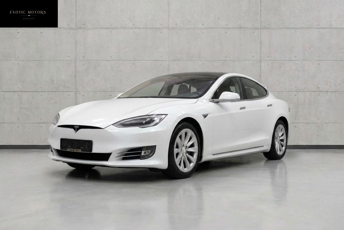 Tesla Model S 90D, 423ps, 2017