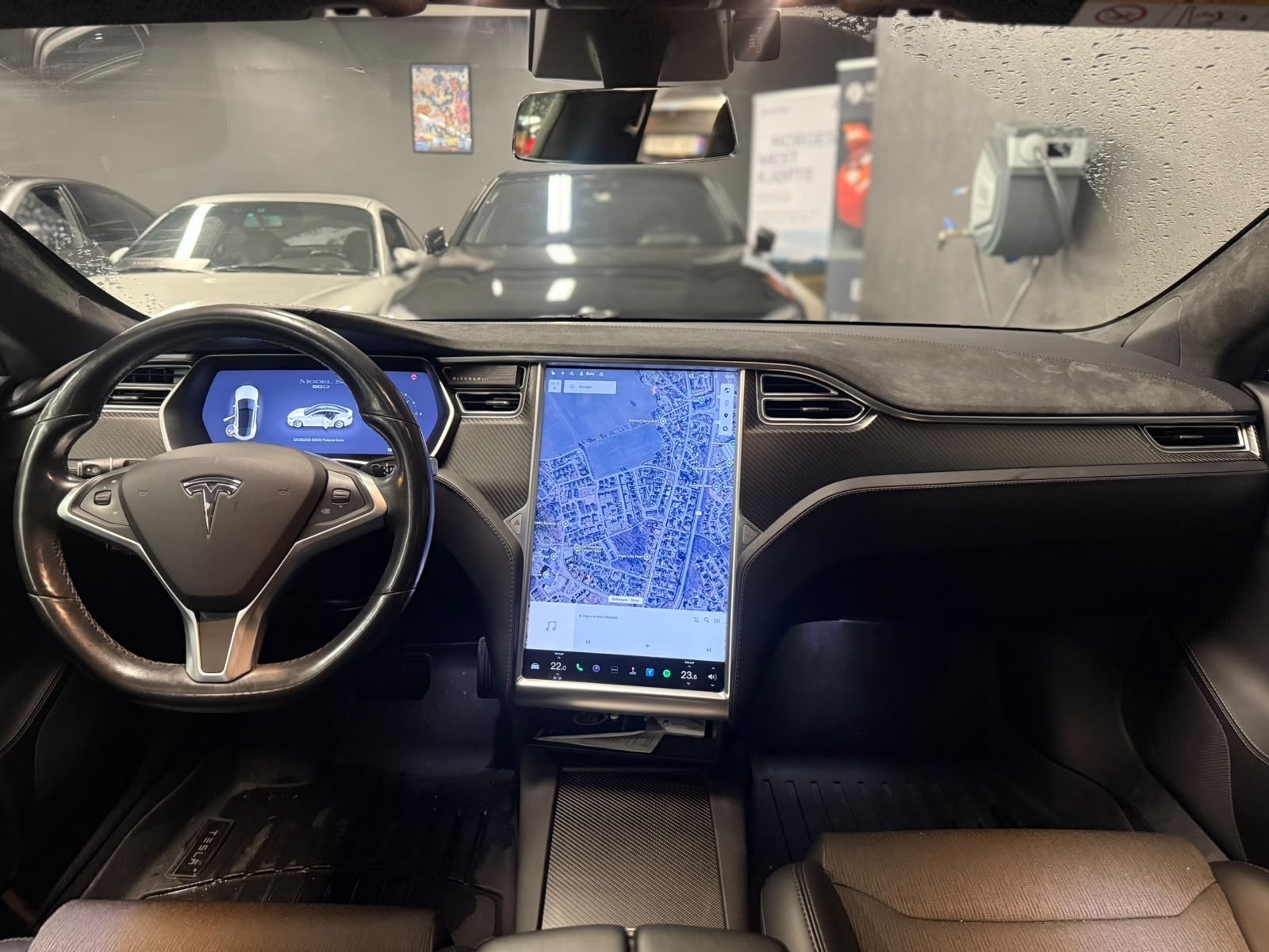 Tesla Model S 90D, 423ps, 2017