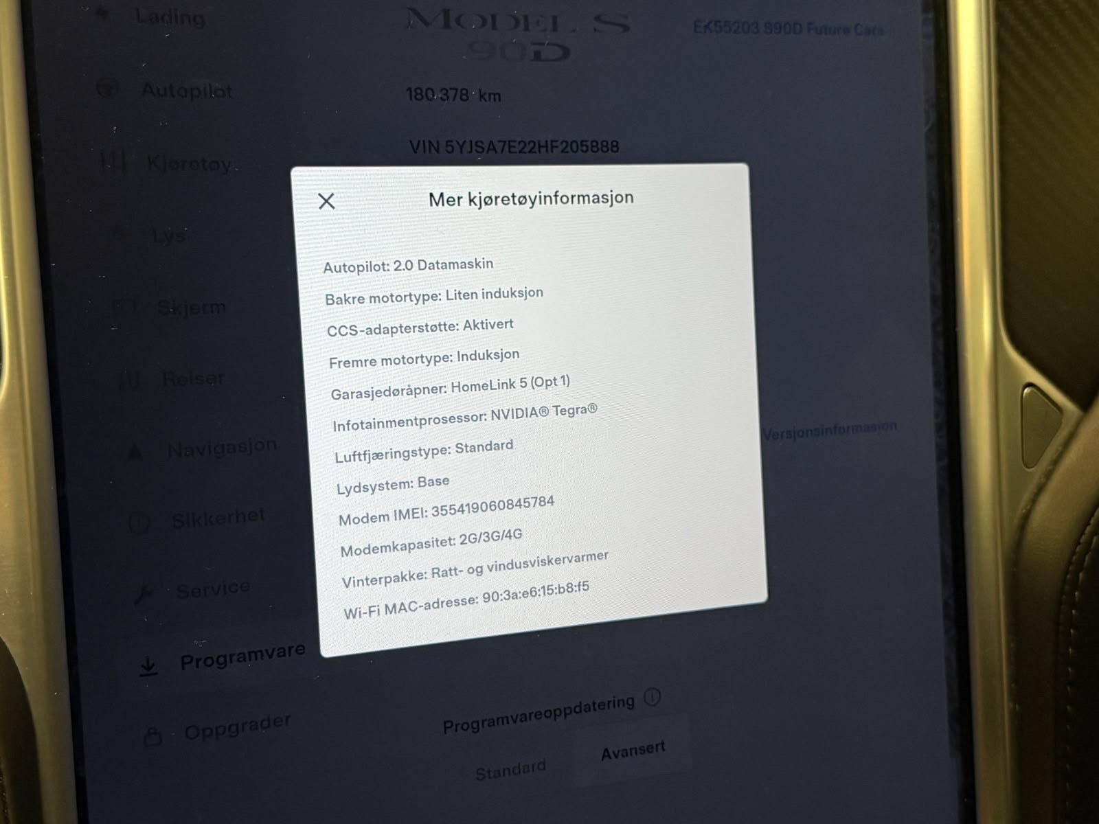 Tesla Model S 90D, 423ps, 2017
