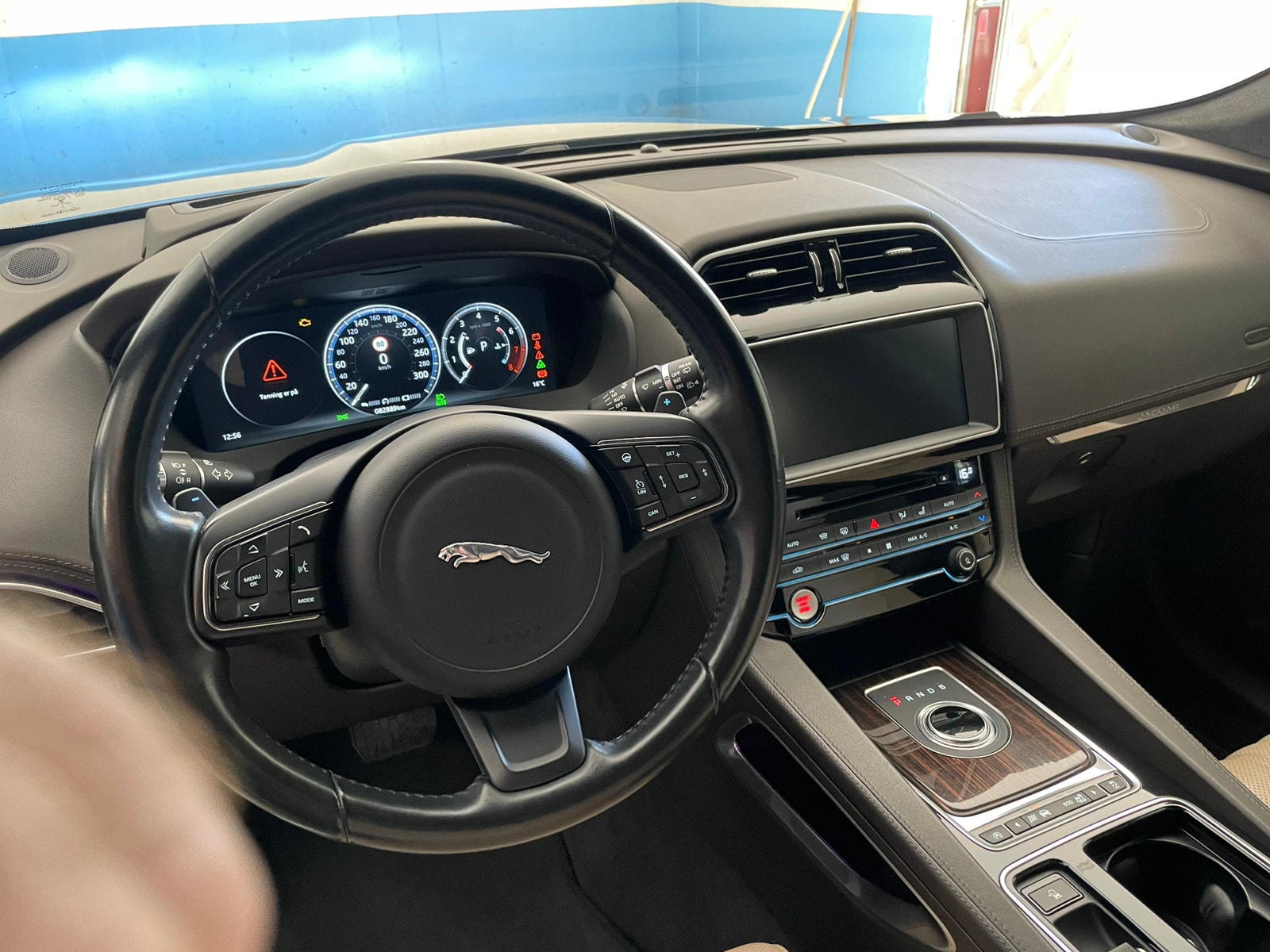 Jaguar F-Pace 35t Automatic, 340hp, 2017