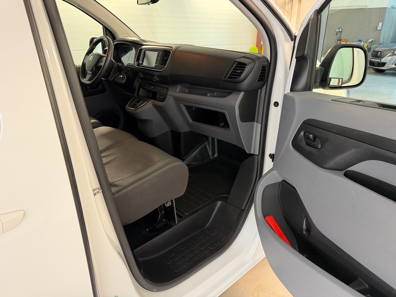 Citroën ë-Jumpy 75, 136ps, 2021