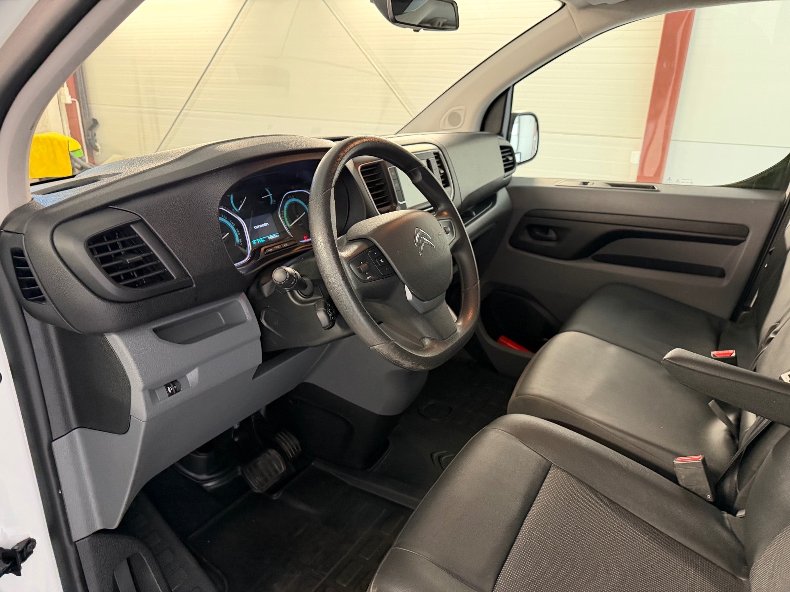 Citroën ë-Jumpy 75, 136ps, 2021