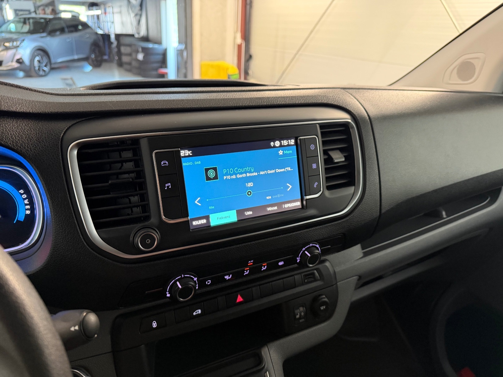 Citroën ë-Jumpy 75, 136ps, 2021