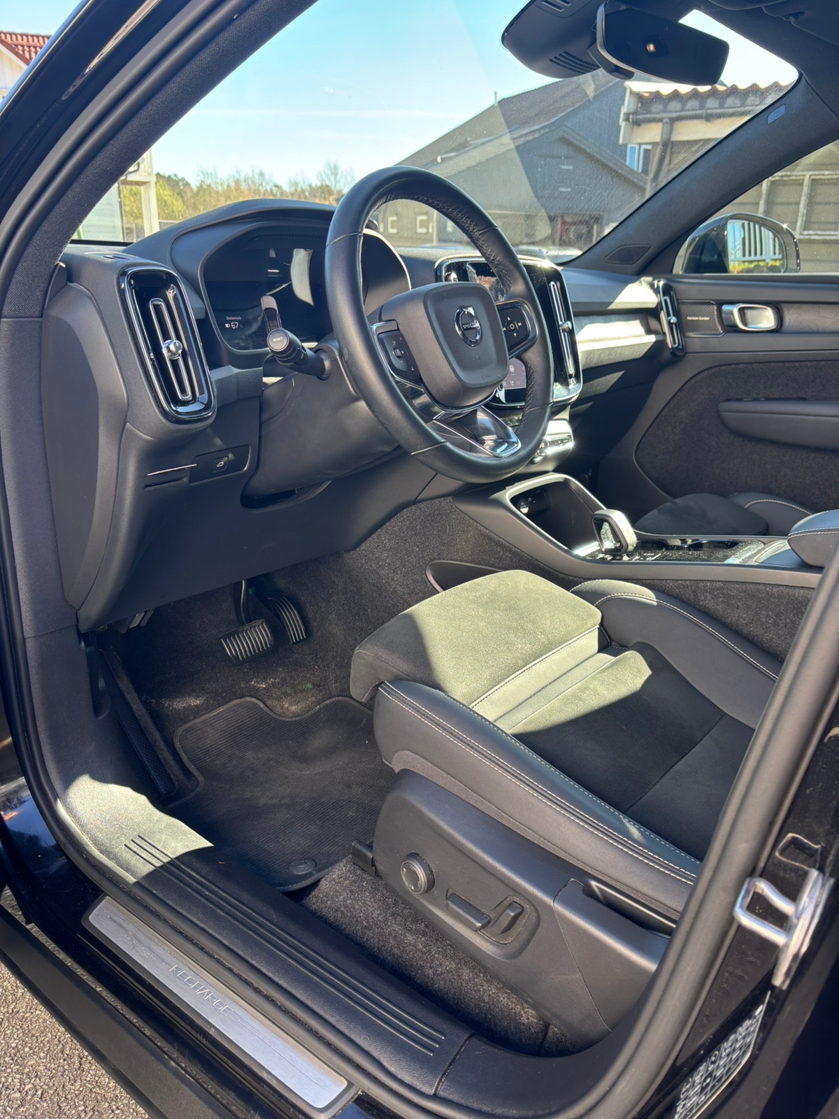Volvo C40 Recharge Twin, 408ps, 2023