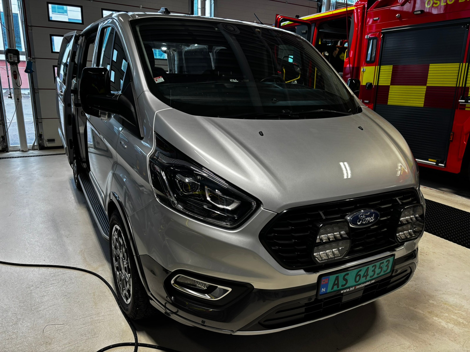 Ford Transit Custom 300 2.0 EcoBlue SelectShift, 6-trins, 170ps, 2021