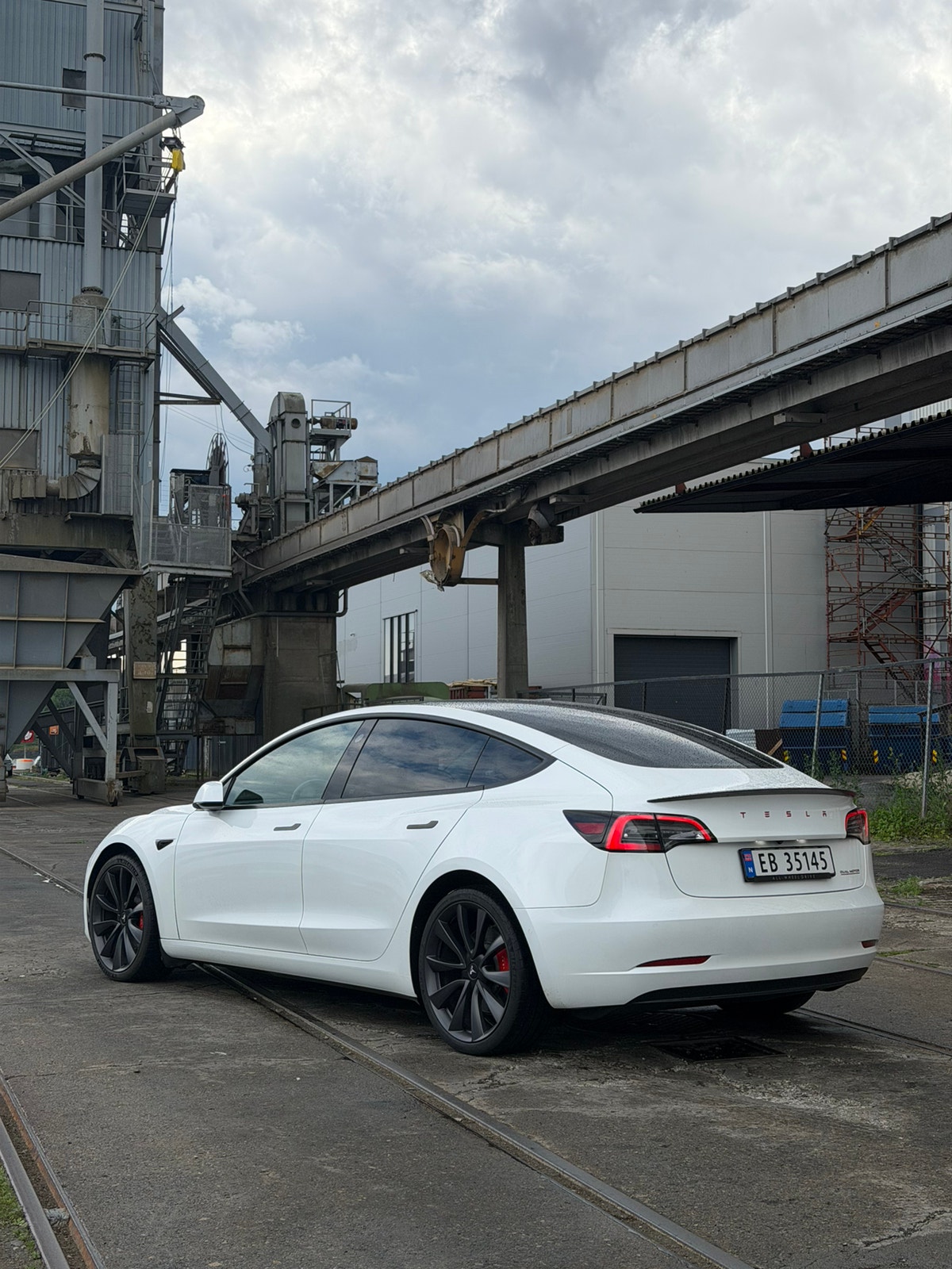 Tesla Model 3 Performance, 513hk, 2020