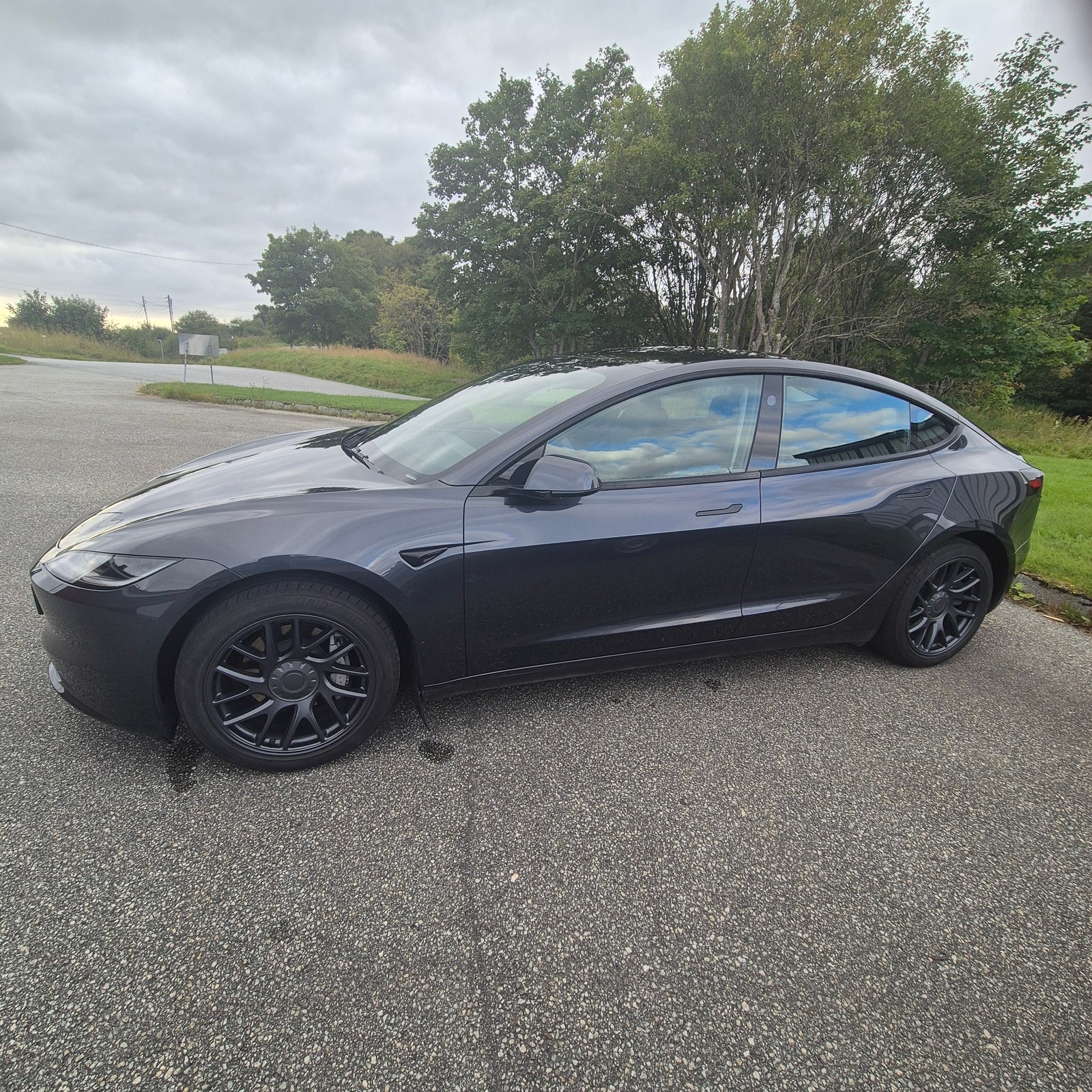 Tesla Model 3 Standard Range, 283hp, 2024