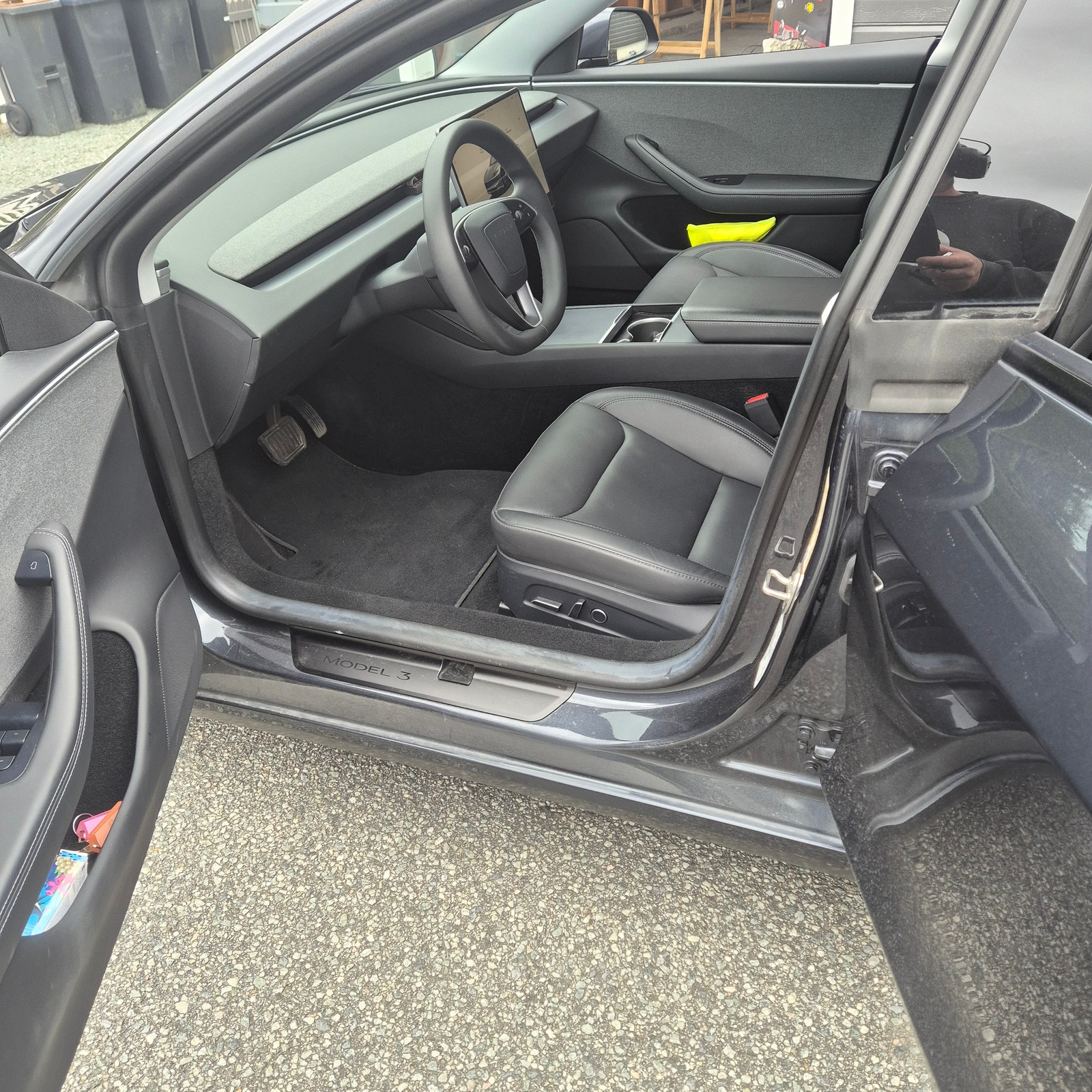 Tesla Model 3 Standard Range, 283hp, 2024