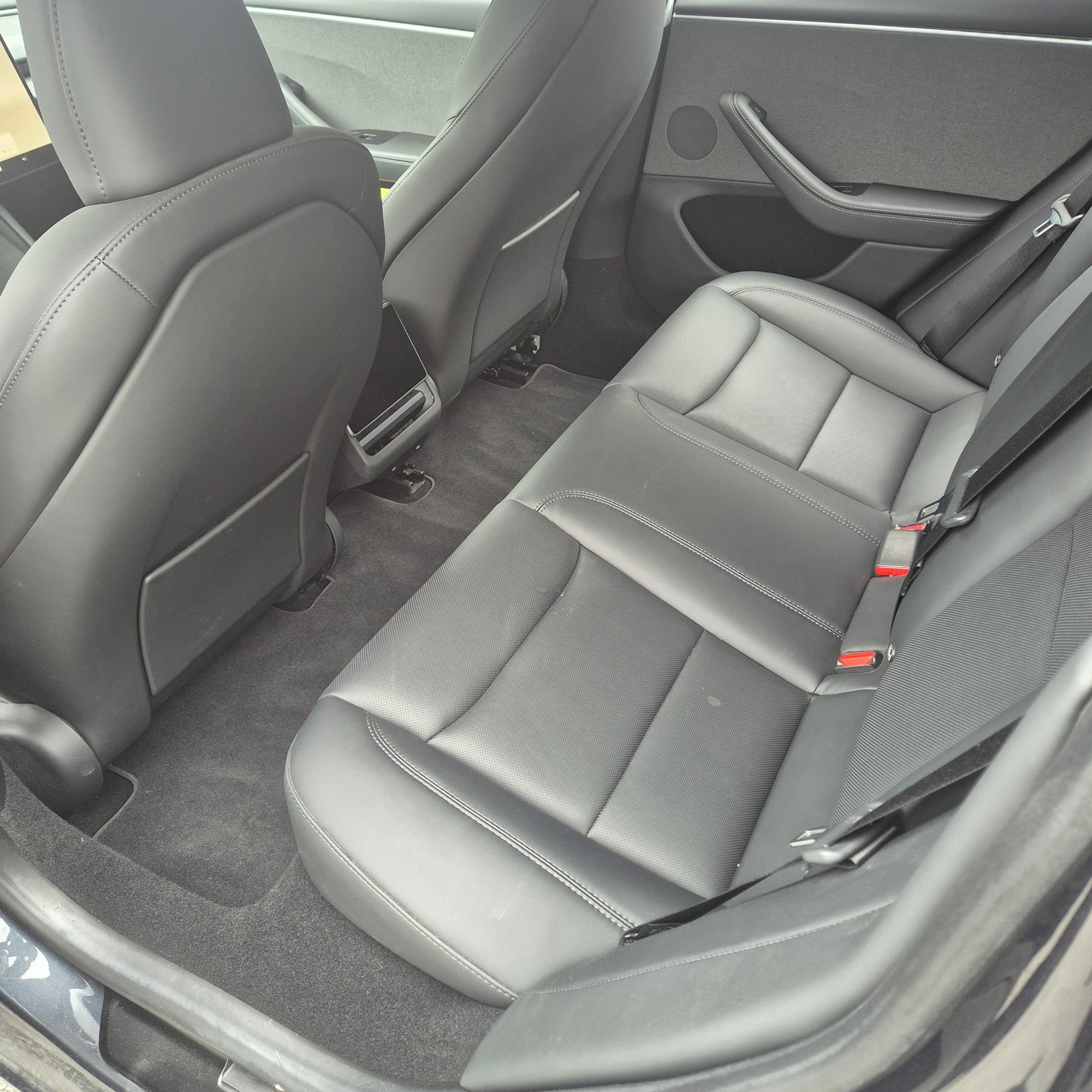 Tesla Model 3 Standard Range, 283hp, 2024