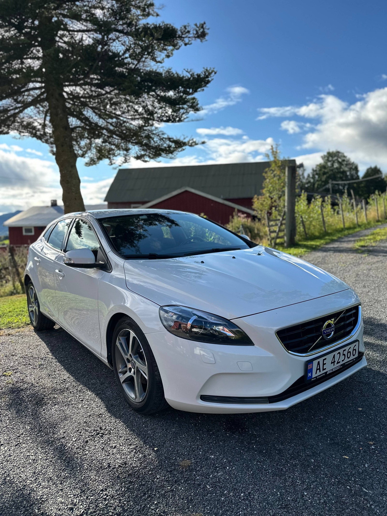 Volvo V40 D2 Manual, 6-trins, 115ps, 2015