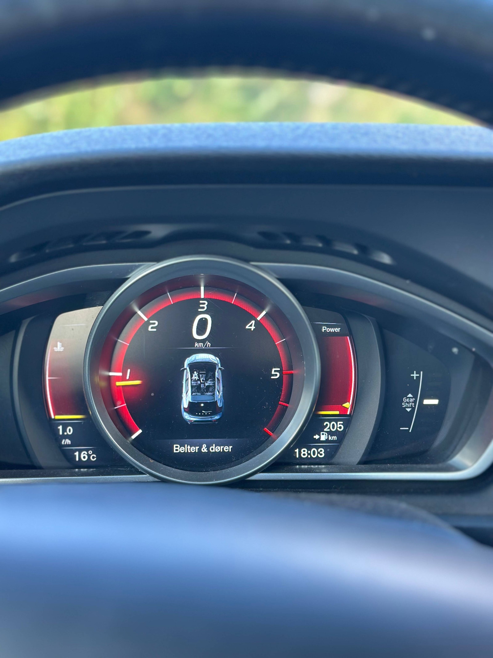 Volvo V40 D2 Manual, 6-trins, 115ps, 2015