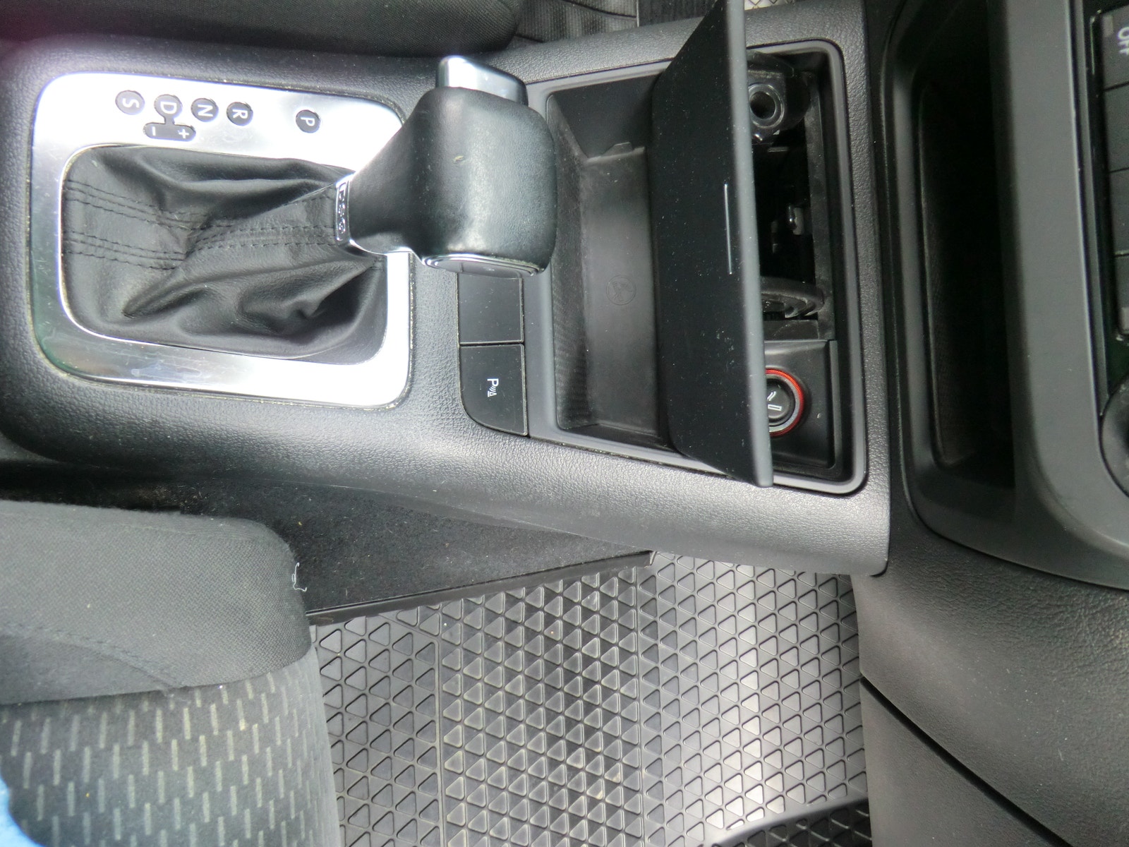 Volkswagen Golf Plus 2.0 TDI DPF DSG Sequential, 110hp, 2009