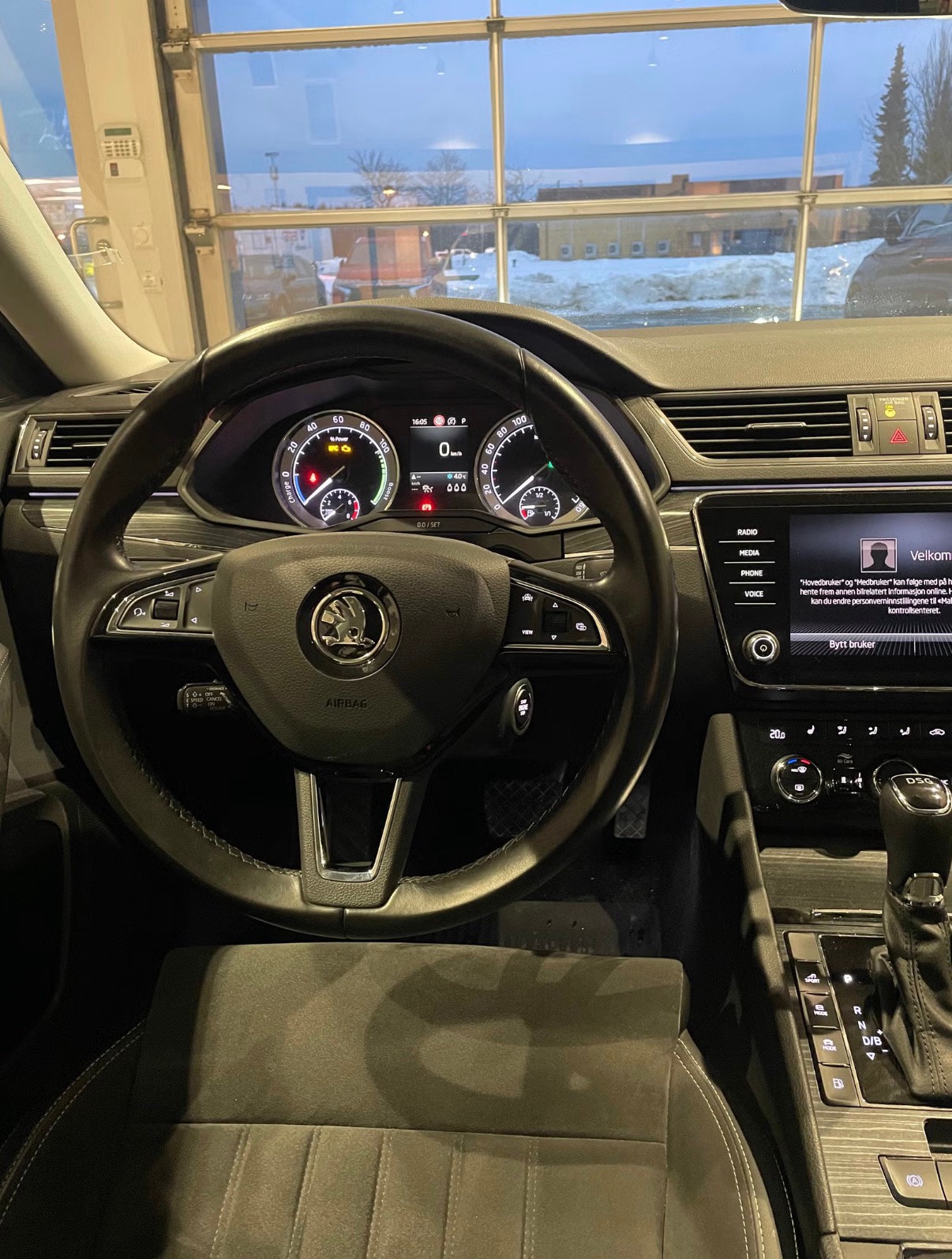 Škoda Superb iV Combi 1.4 TSI iV DSG Sequential, 218hp, 2020