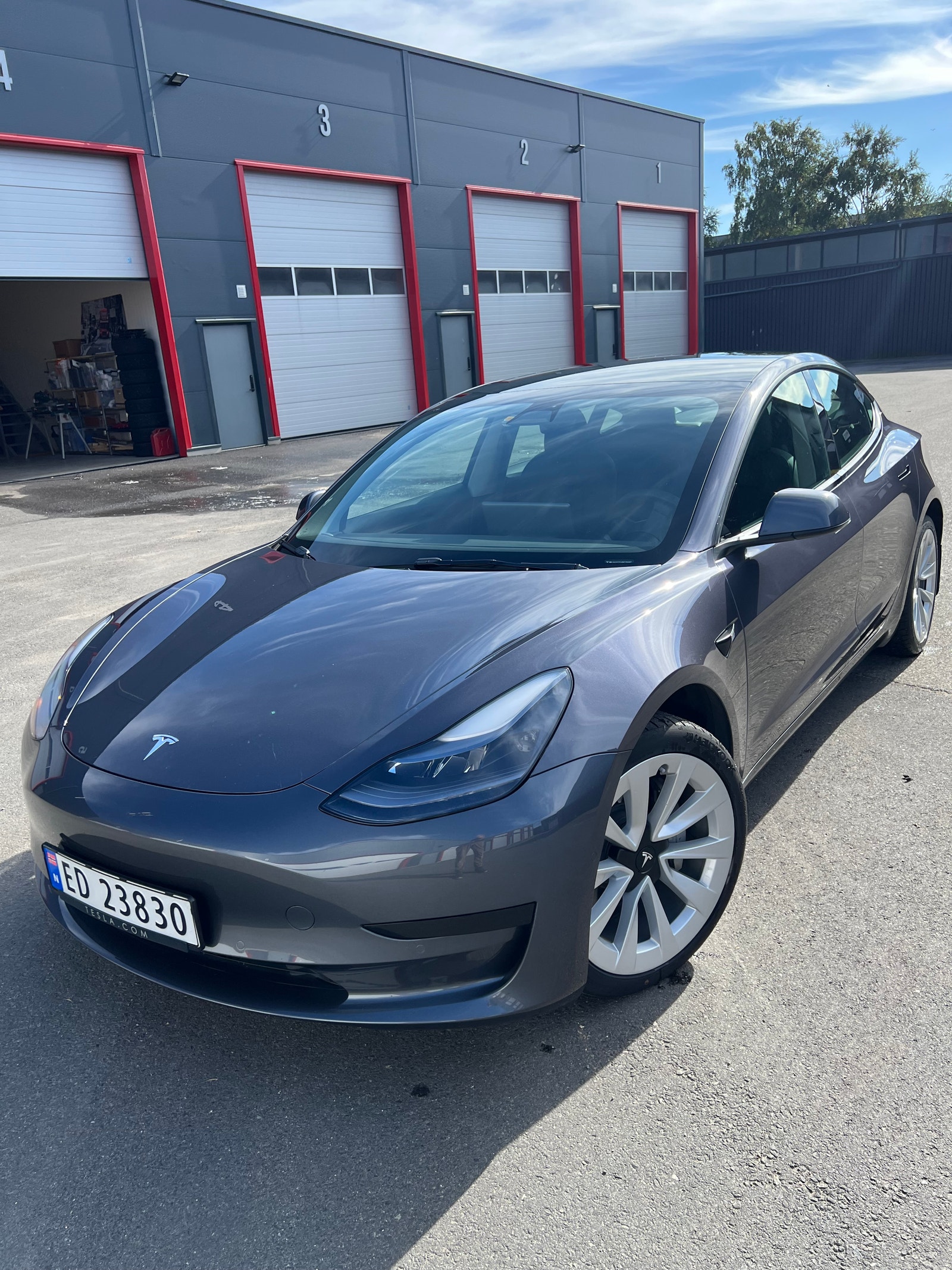 Tesla Model 3 Standard Range Plus, 325ps, 2021