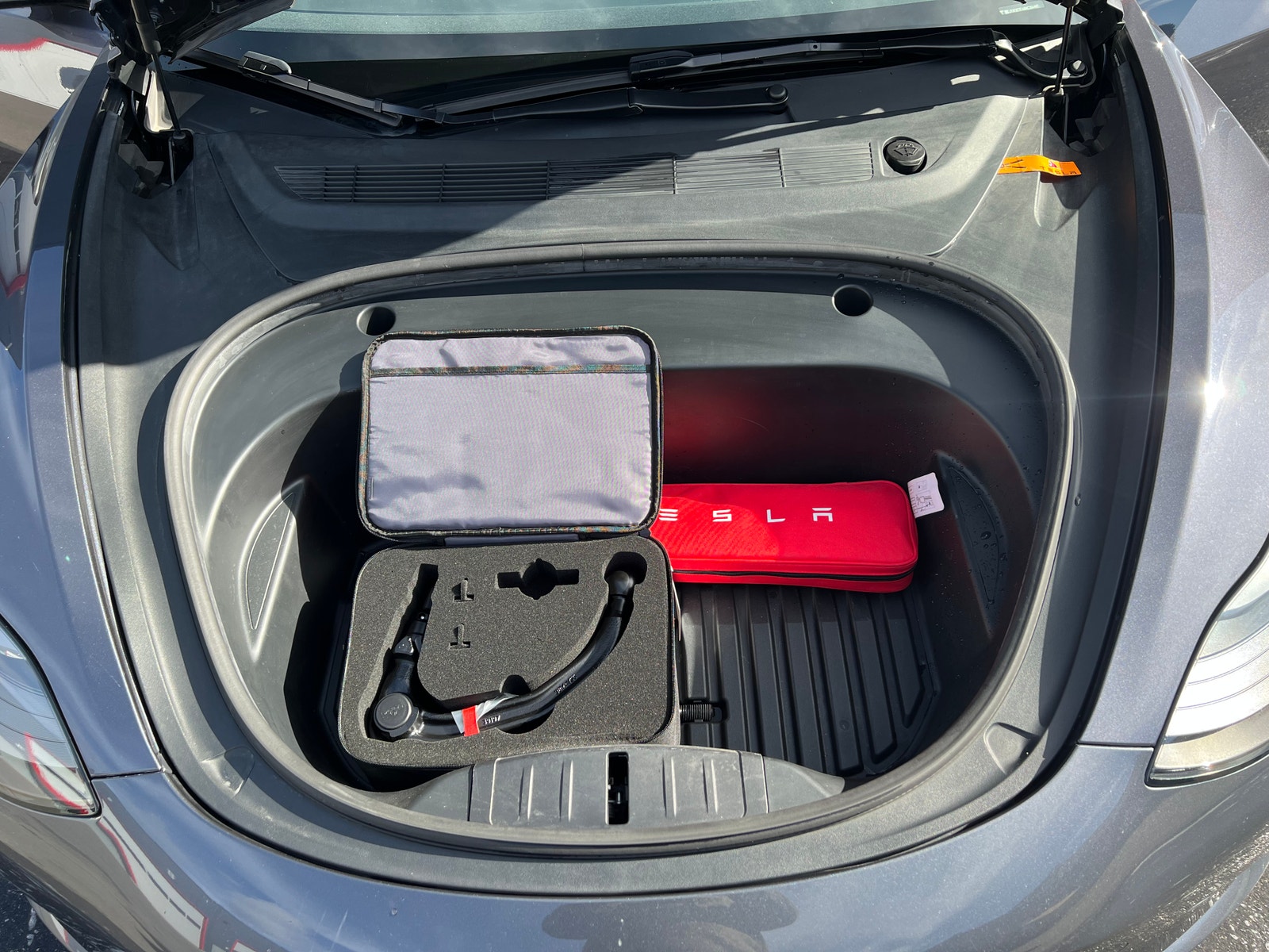 Tesla Model 3 Standard Range Plus, 325ps, 2021