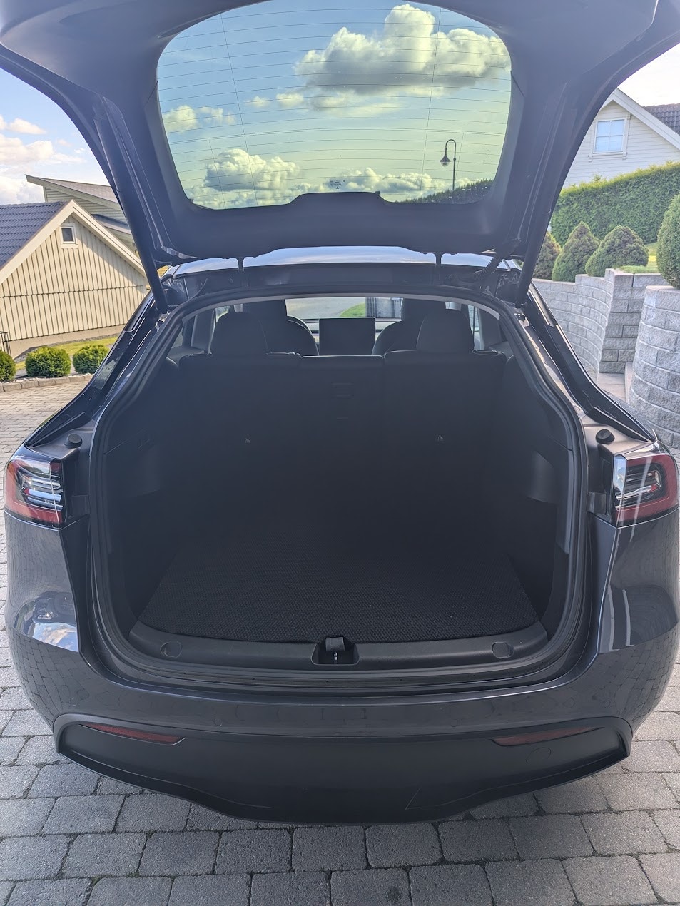 Tesla Model Y Long Range AWD, 514ps, 2021