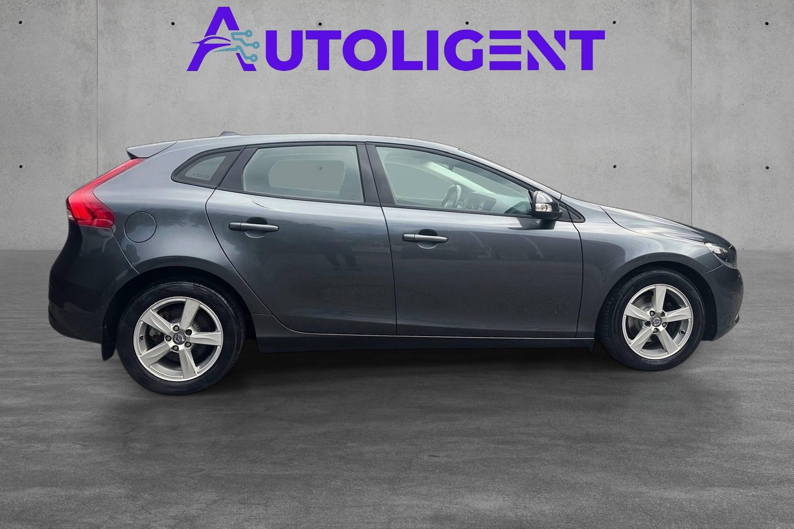 Volvo V40 D2 Manual, 6-trins, 115ps, 2014